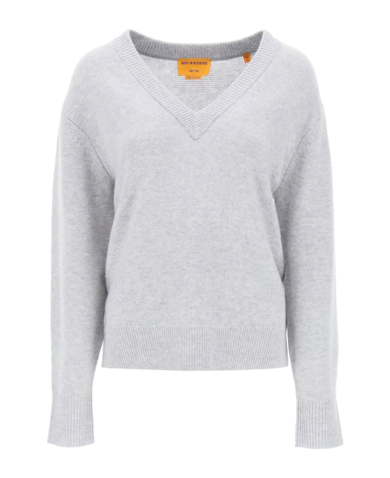 Guest in Residence The V Cashmere Sweater - STONE (Grey) ニットウェア