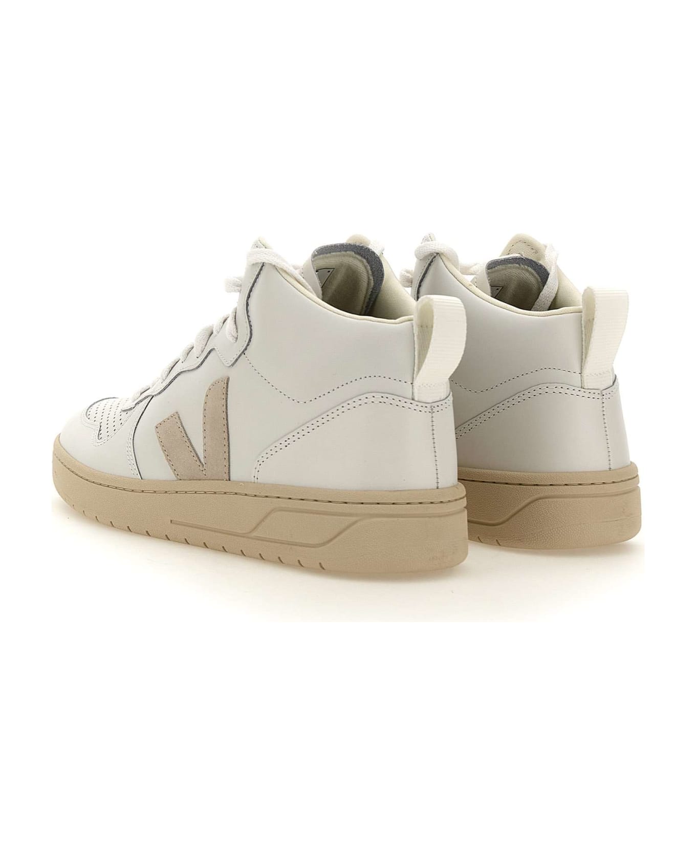 Veja 'v-15 Extra Light' Sneakers - White スニーカー