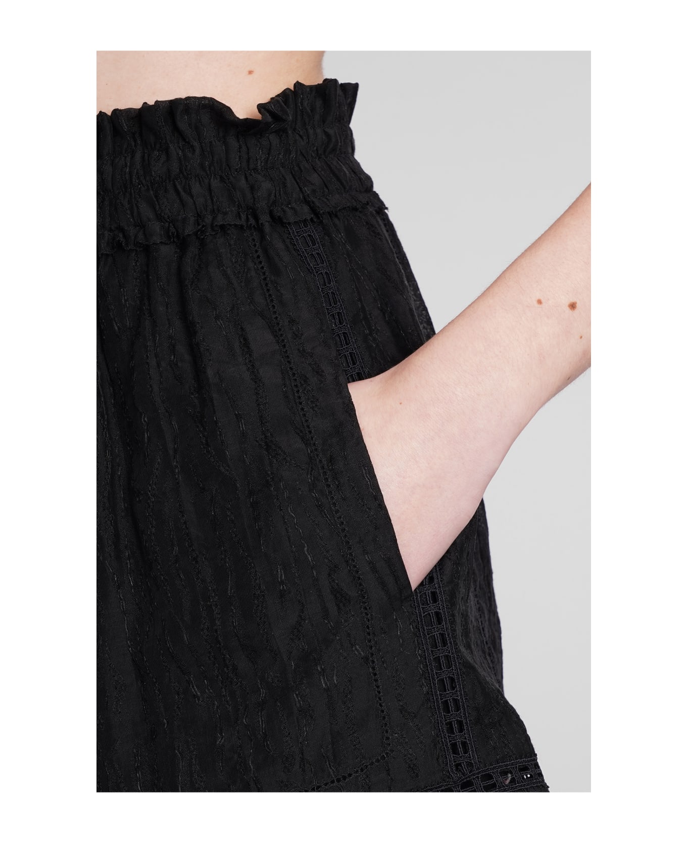 IRO Davinia Shorts In Black Viscose - black ショートパンツ