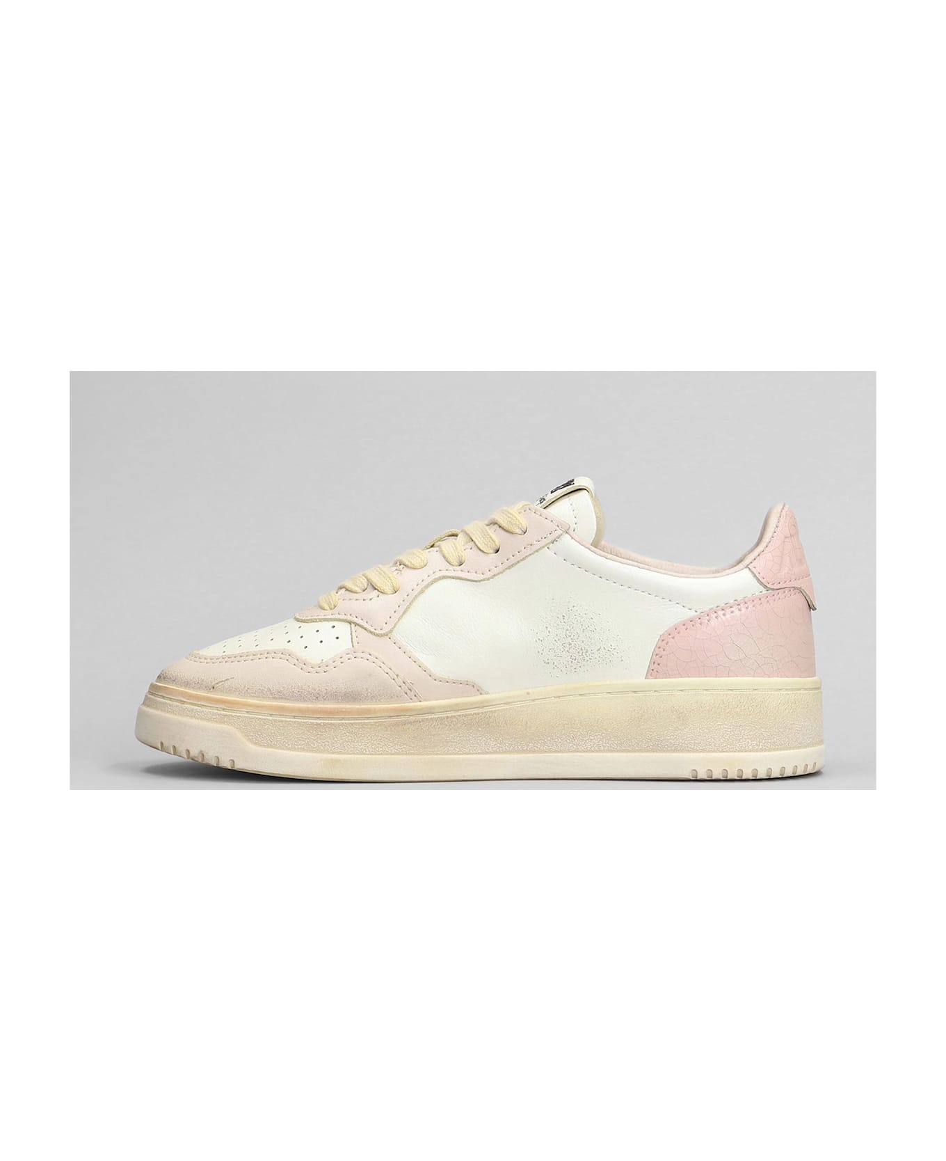 Autry Sup Vint Low Sneakers In White Leather - white