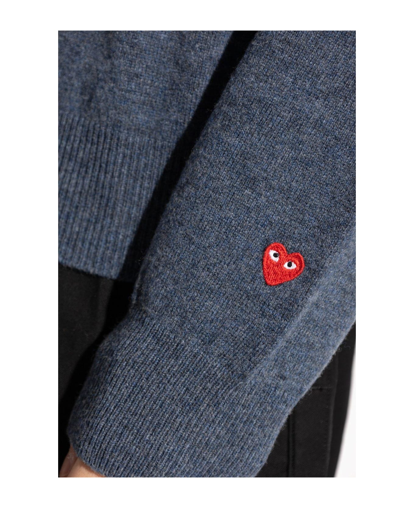 Comme des Garçons Play Heart Patch V-neck Jumper - Navy