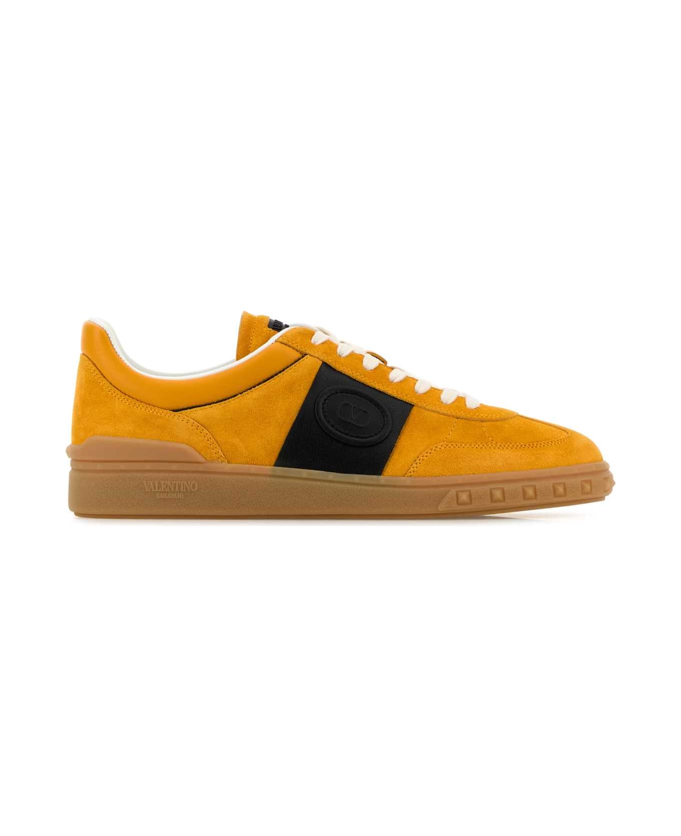 Valentino Garavani Light Orange Suede Upvillage Sneakers - MARIGOLDNERONEROMARIGOLDNEROAMBRA スニーカー