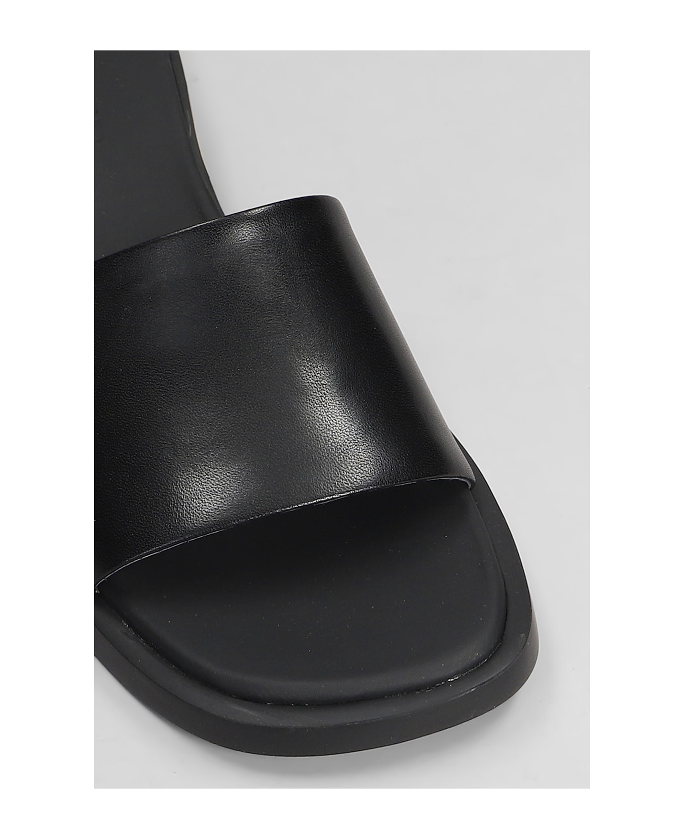 Camper Dana Flats In Black Leather - black