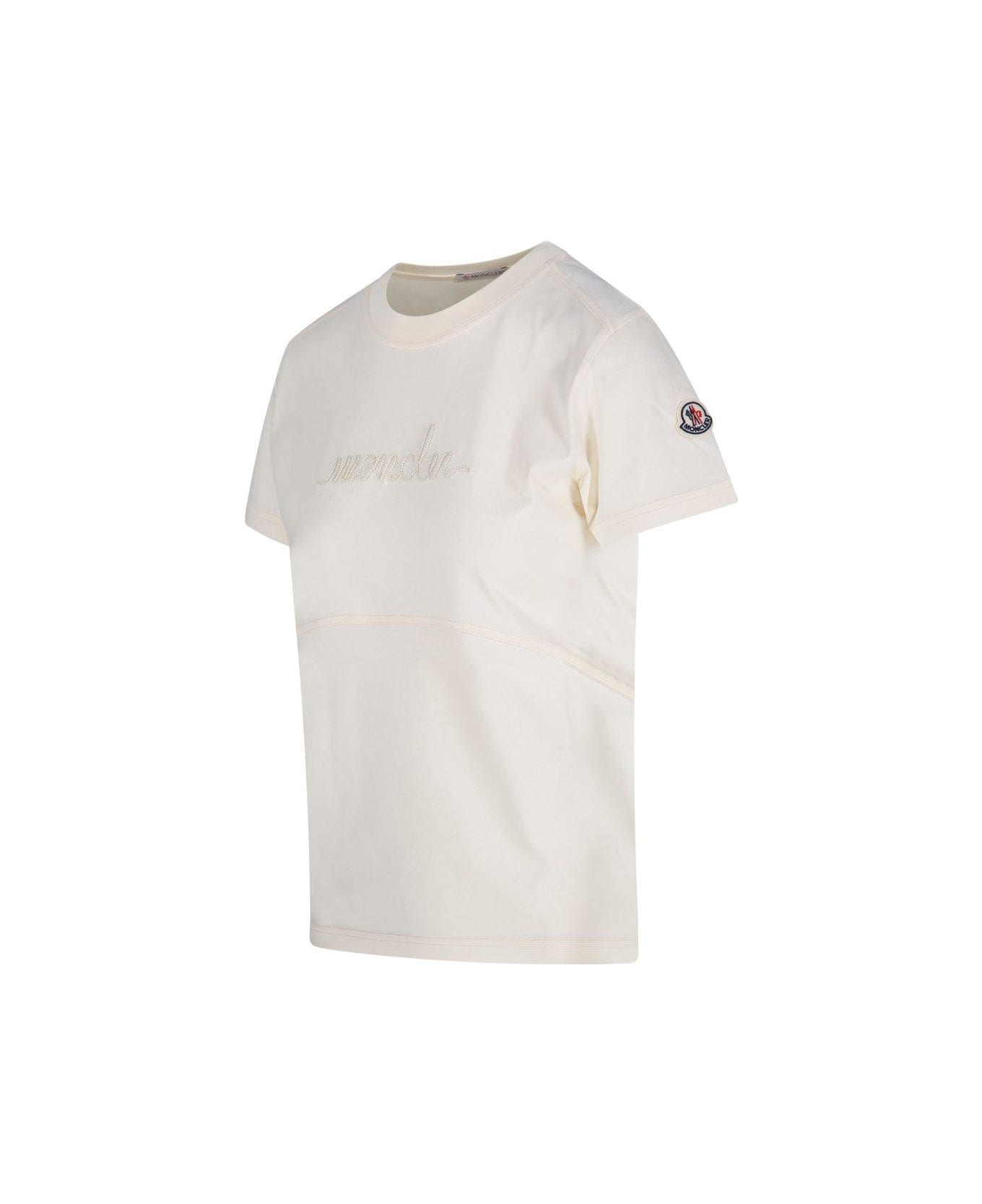 Moncler Logo Patch Crewneck T-shirt - NEUTRALS