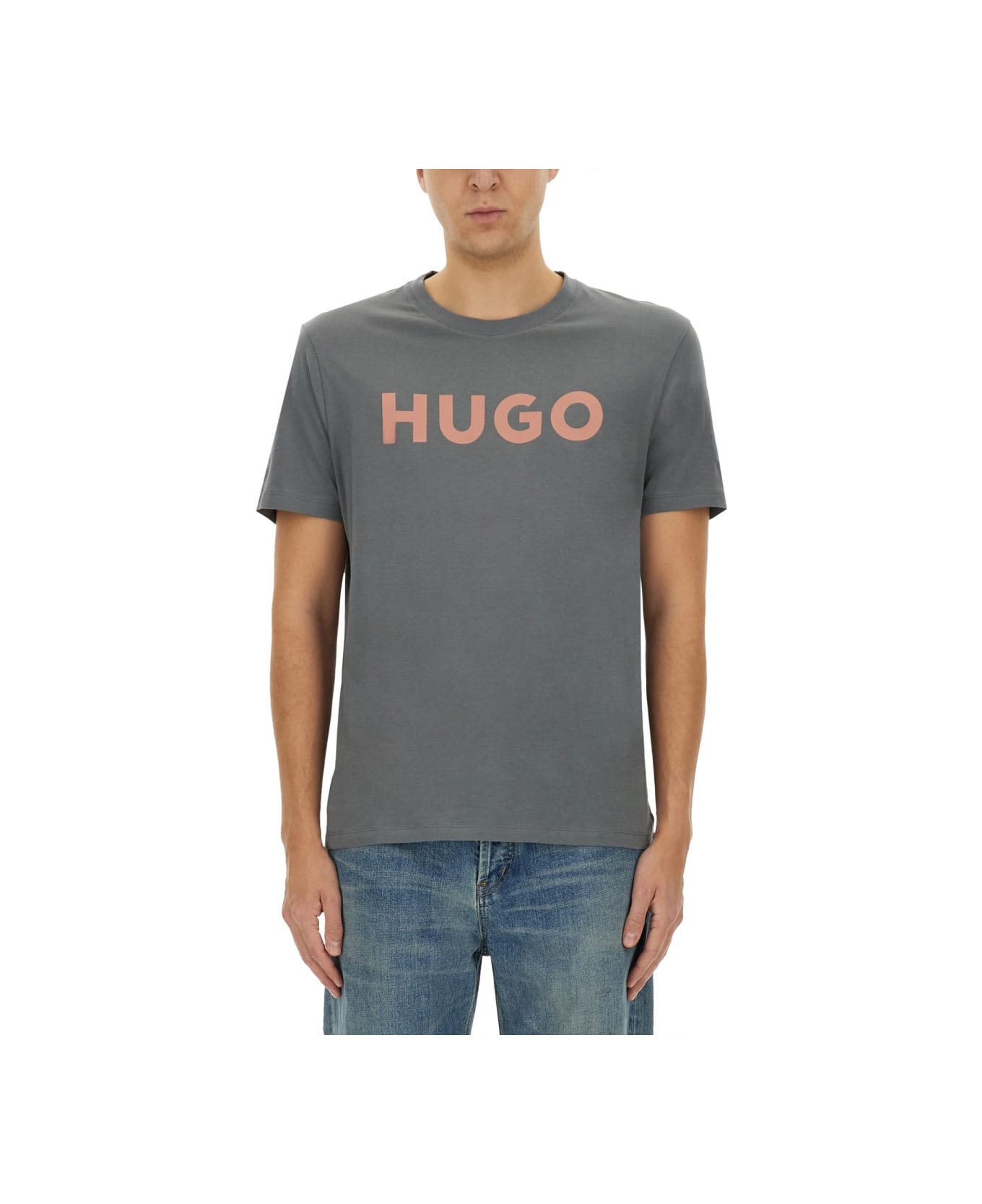 Hugo Boss T-shirt With Contrasting Logo - GREY