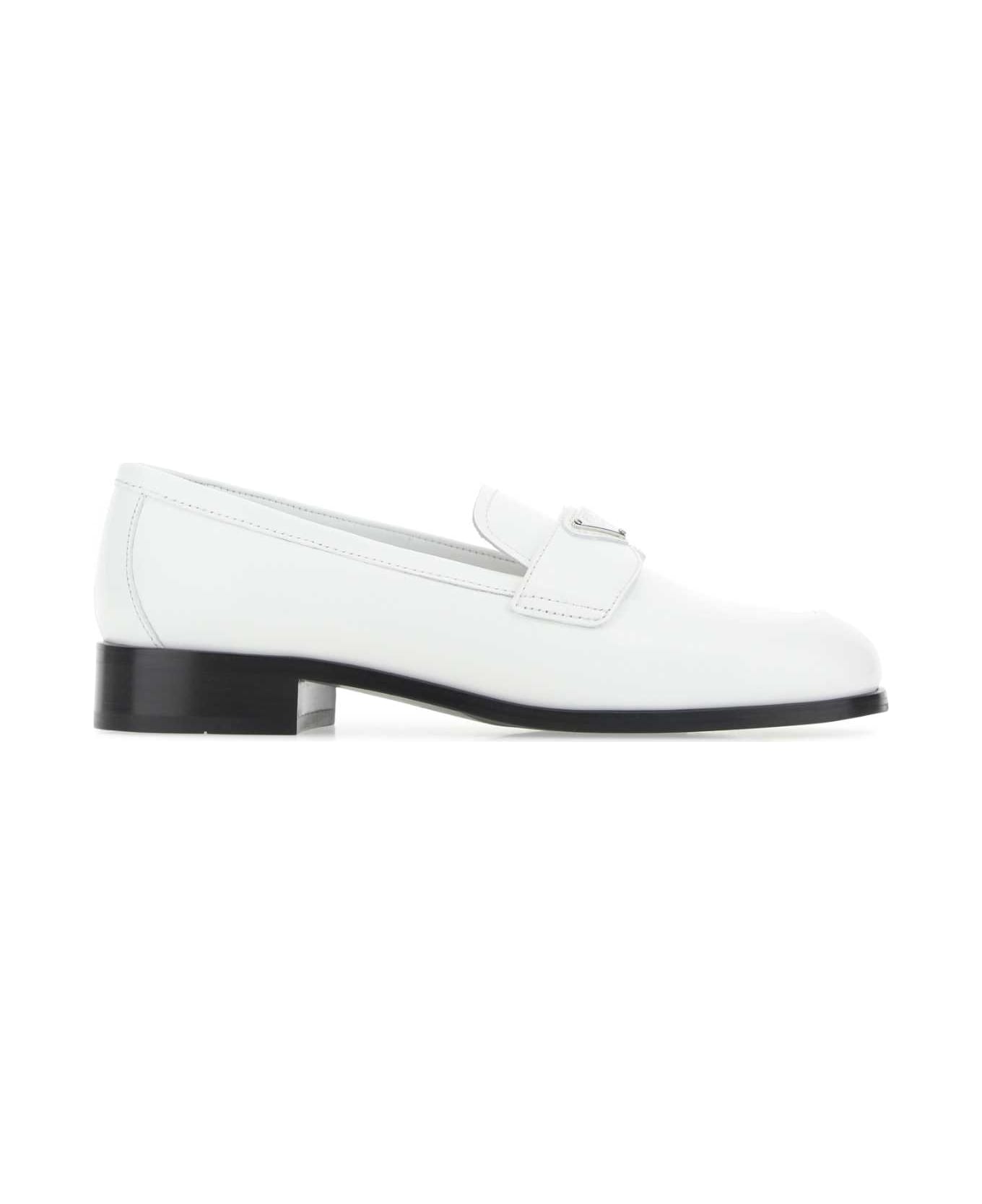 Prada White Leather Loafers - F0009 フラットシューズ