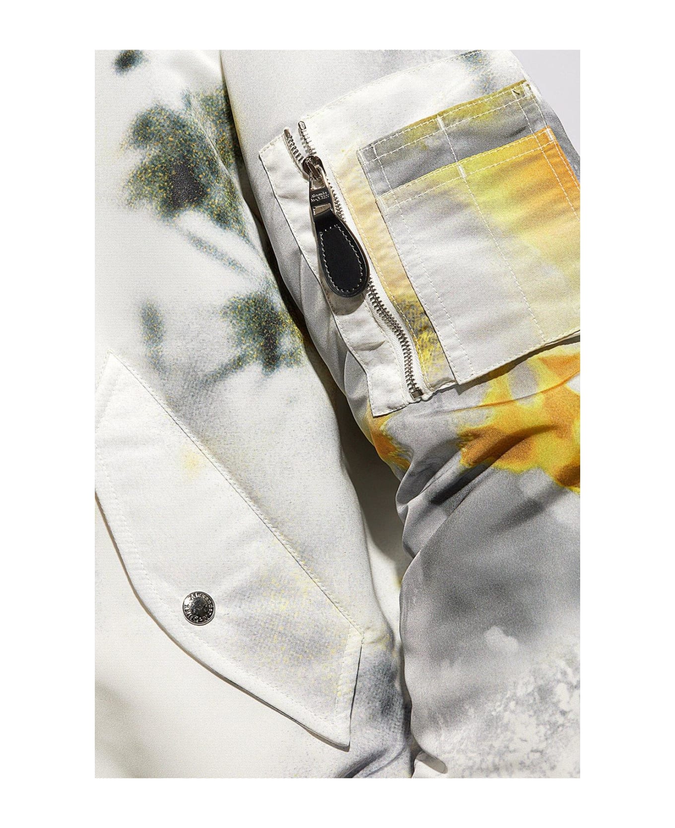 Alexander McQueen Obscured Flower Zipped Padded Bomber Jacket - WHITE