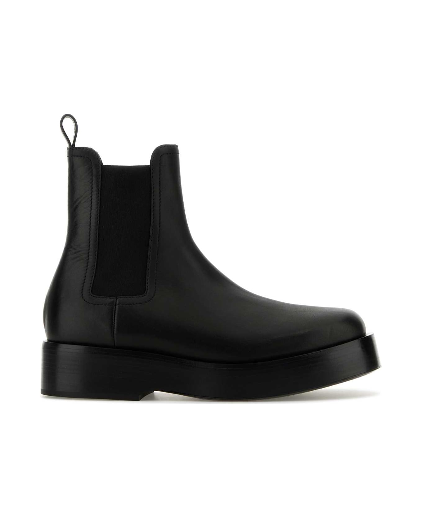 Bottega Veneta Black Leather Chelsea Ankle Boots - Black