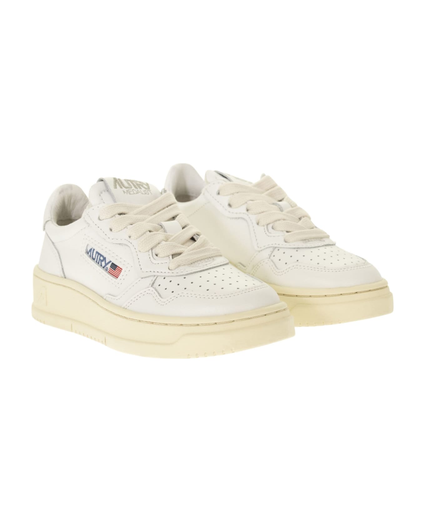 Autry Medalist Low - Leather Sneakers - White シューズ