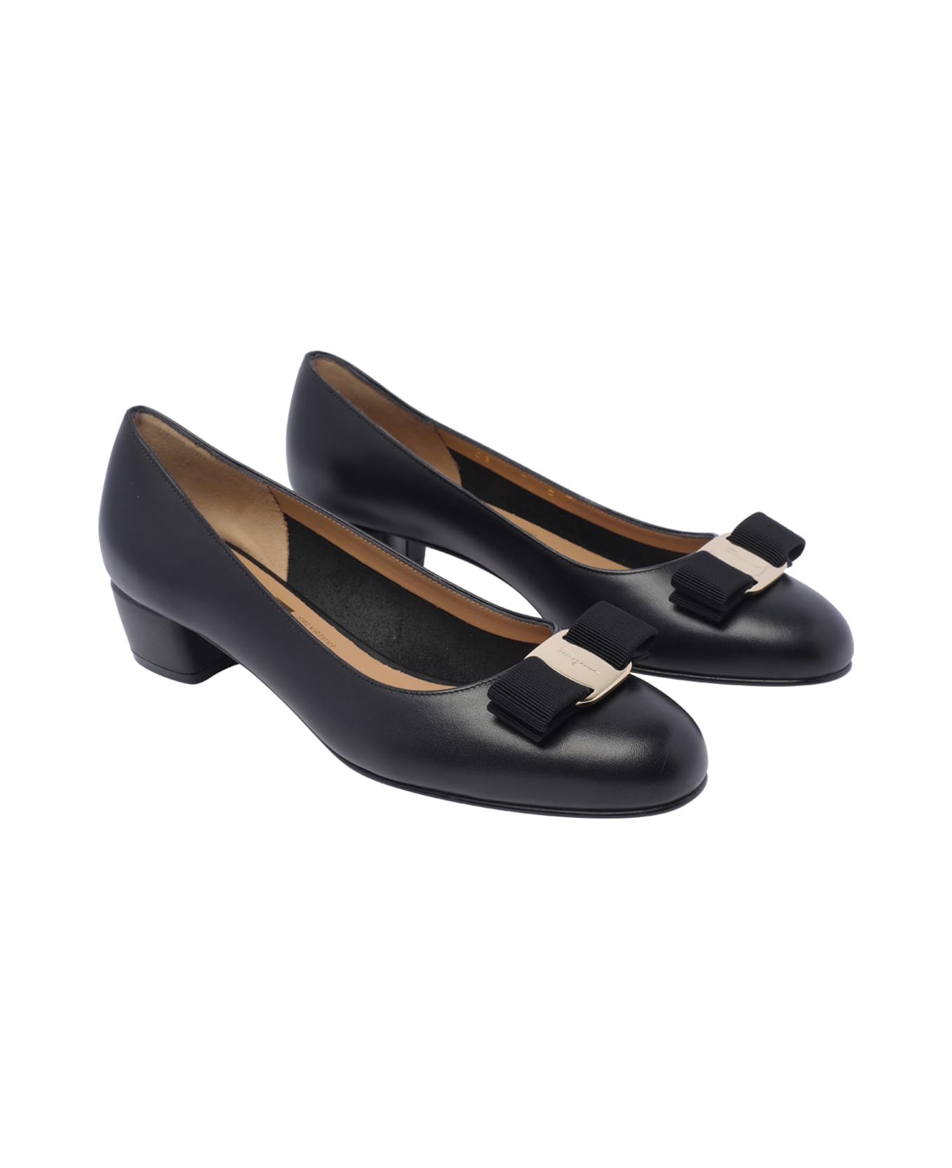 Ferragamo Vara Pumps - Black