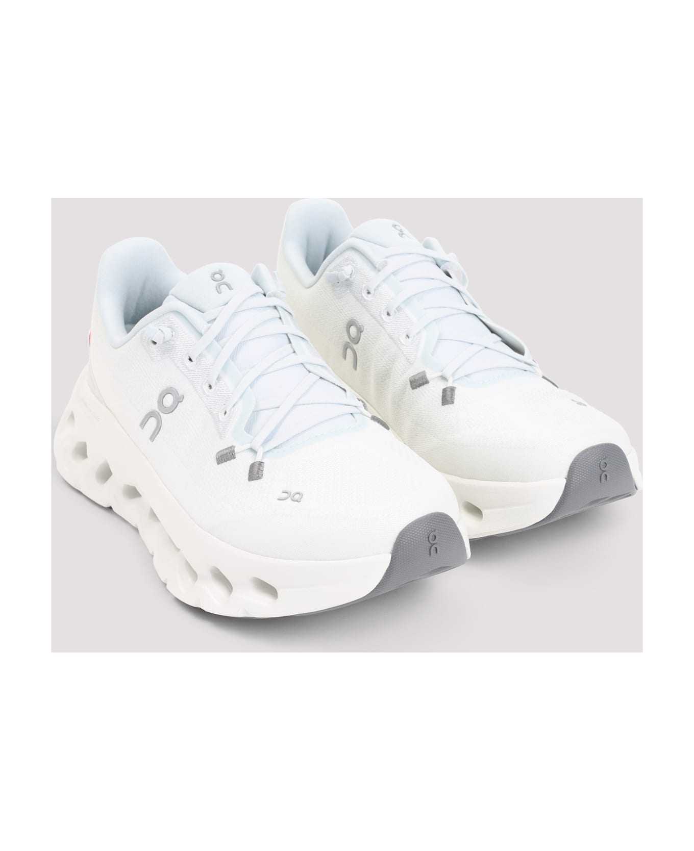 ON Cloudtilt Sneakers - Arctic Ice