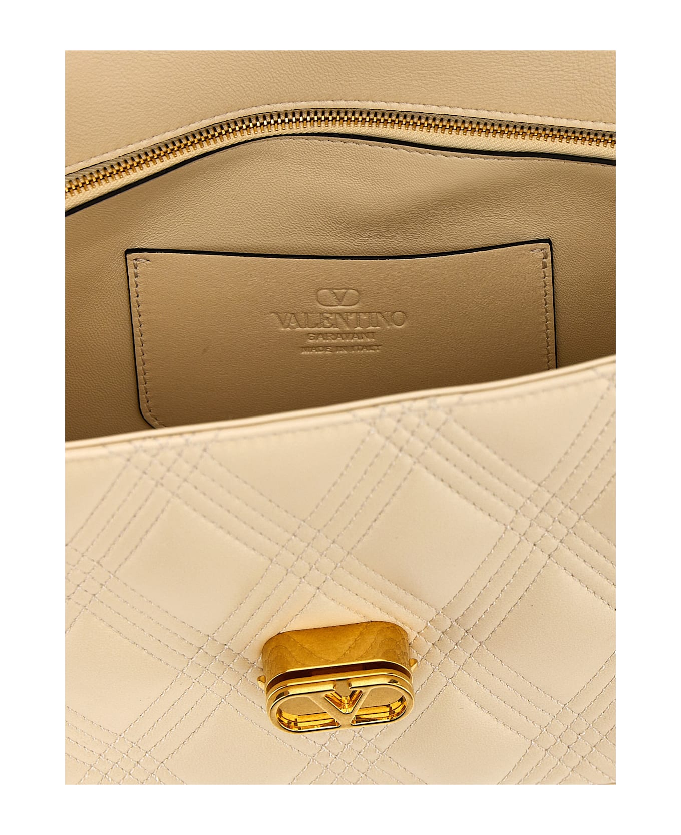 Valentino Garavani 'quiltie 67' M Shoulder Bag - White