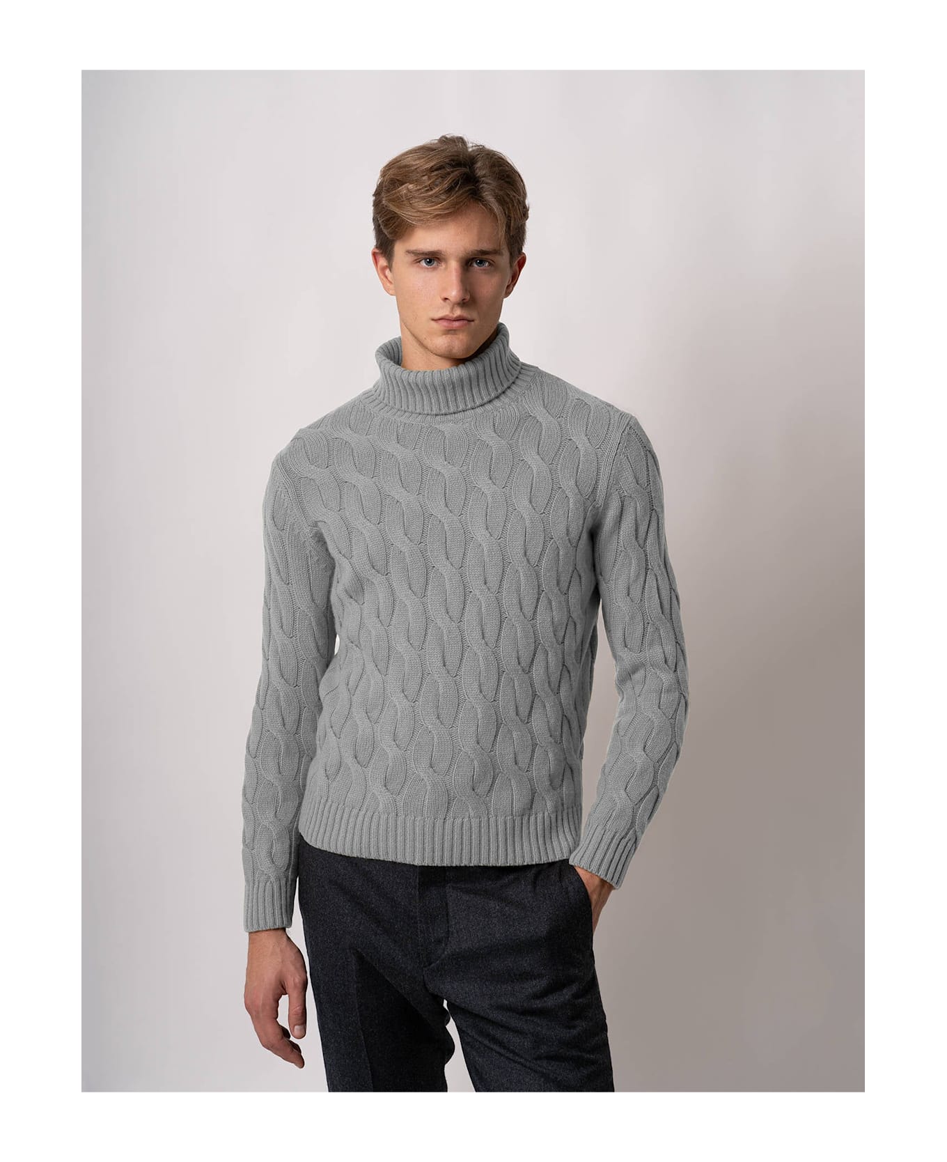 Larusmiani Turtleneck Sweater Col Du Pillon Sweater - LightGray