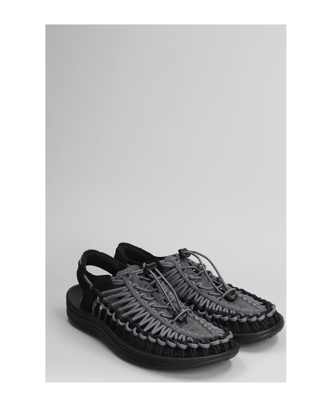 Keen Uneek M Flats In Black Suede And Fabric - black