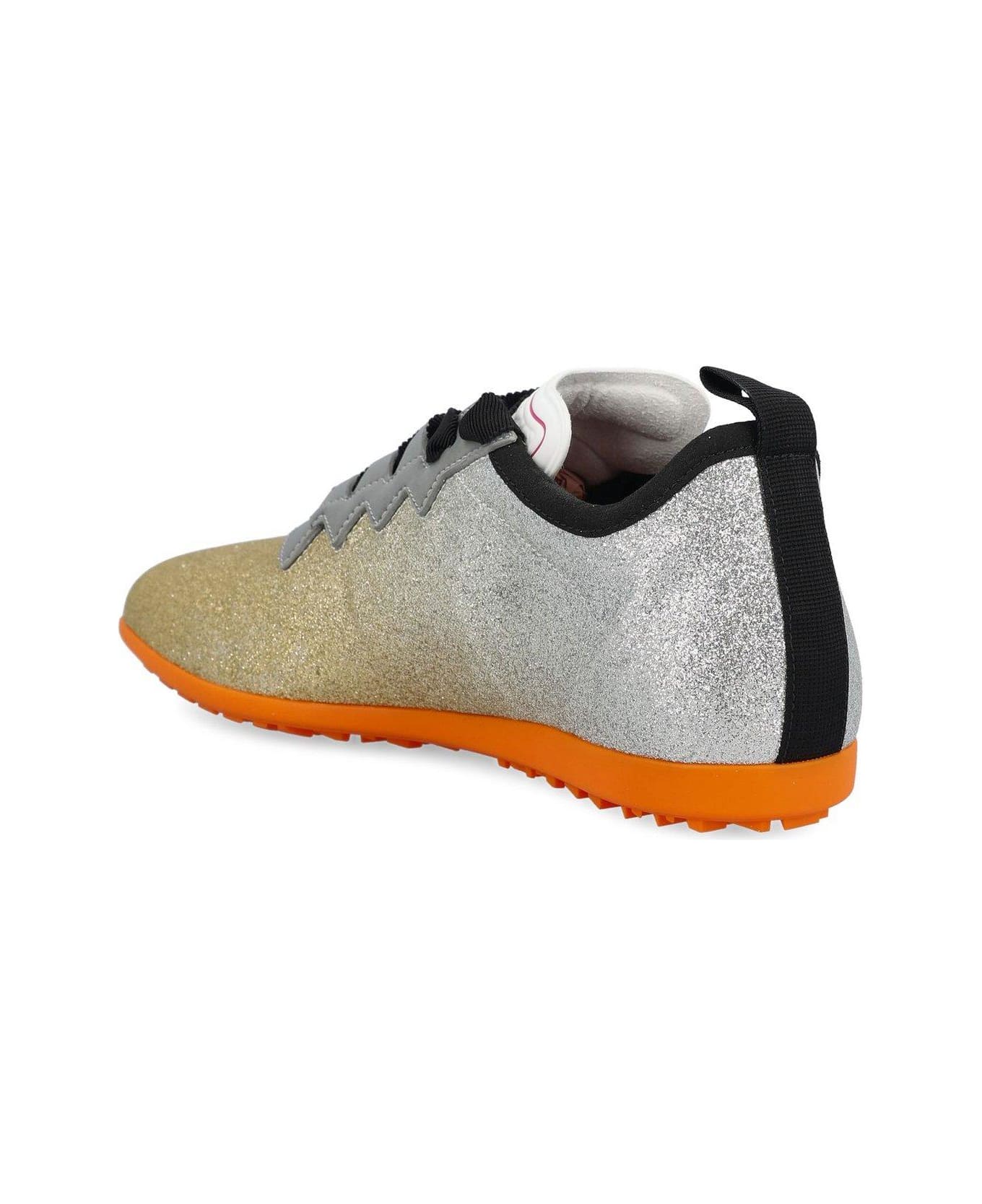 Valentino Garavani Logo Patch Lace-up Sneakers - Golden