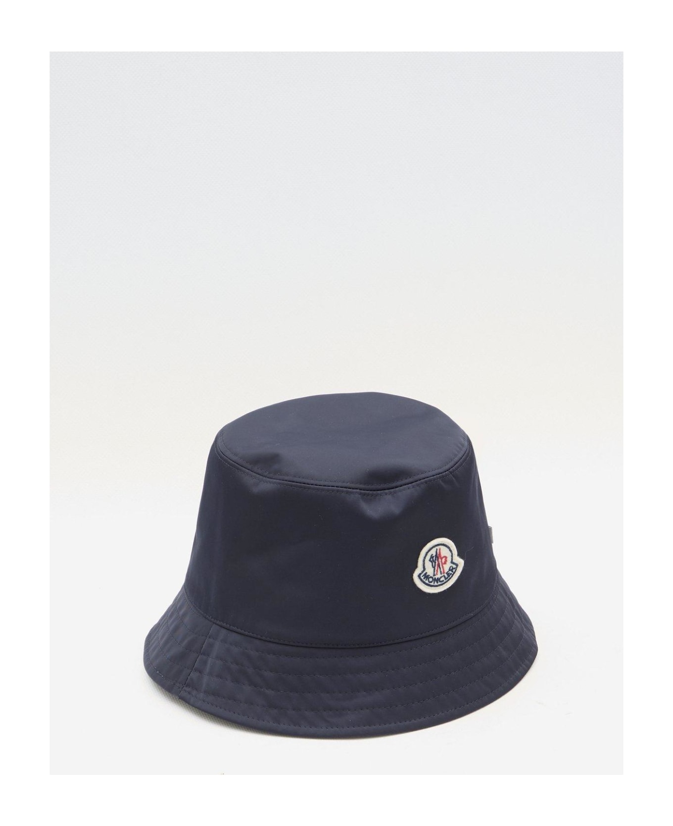 Moncler Logo Patch Reversible Bucket Hat - White