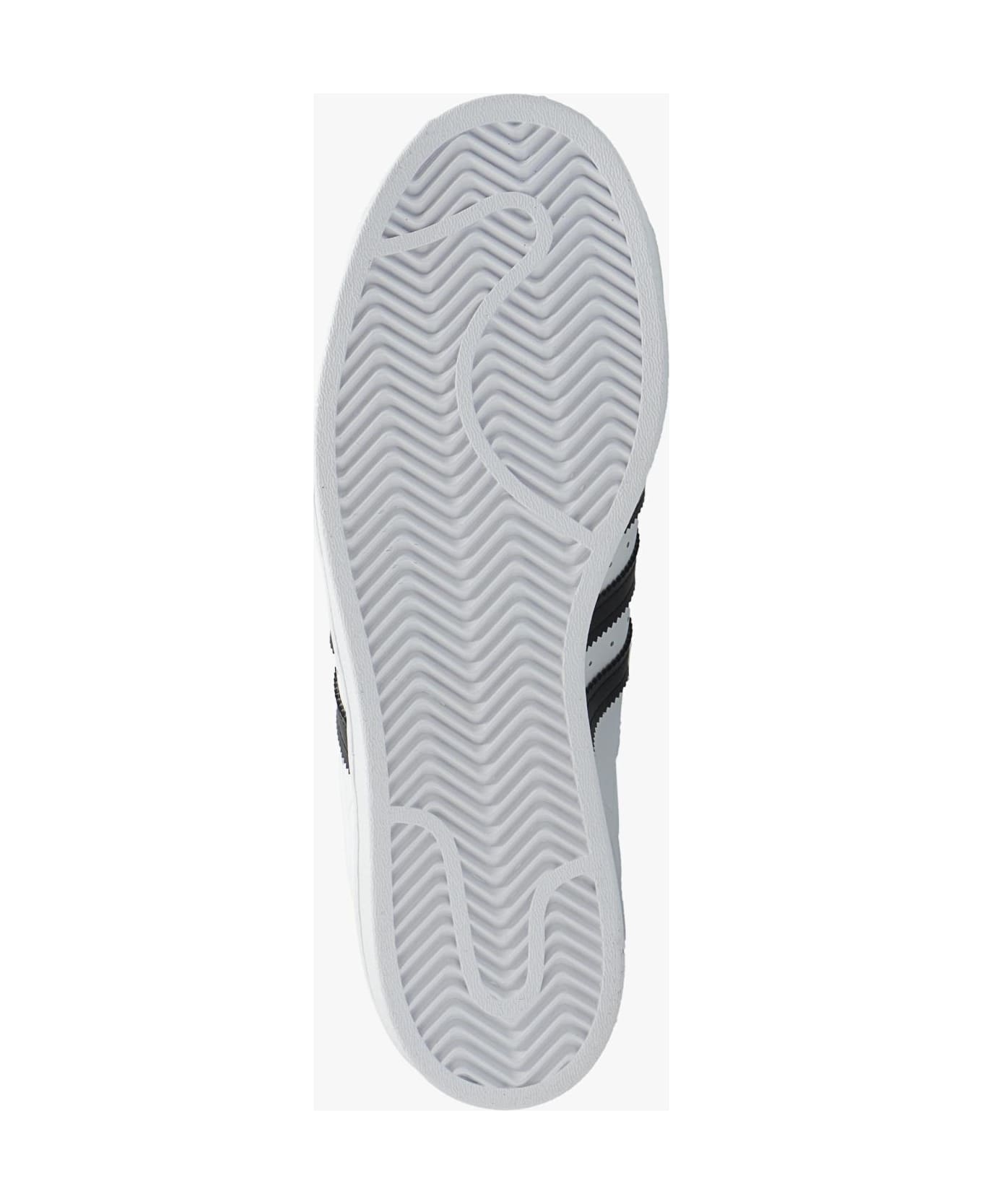 Adidas Superstar Sneaker - white