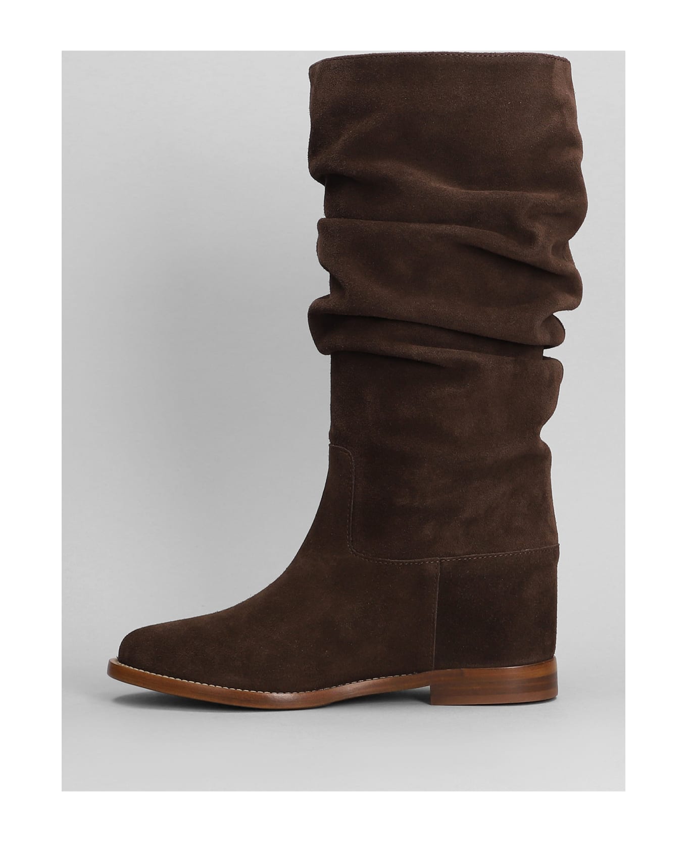 Via Roma 15 In Brown Suede - brown