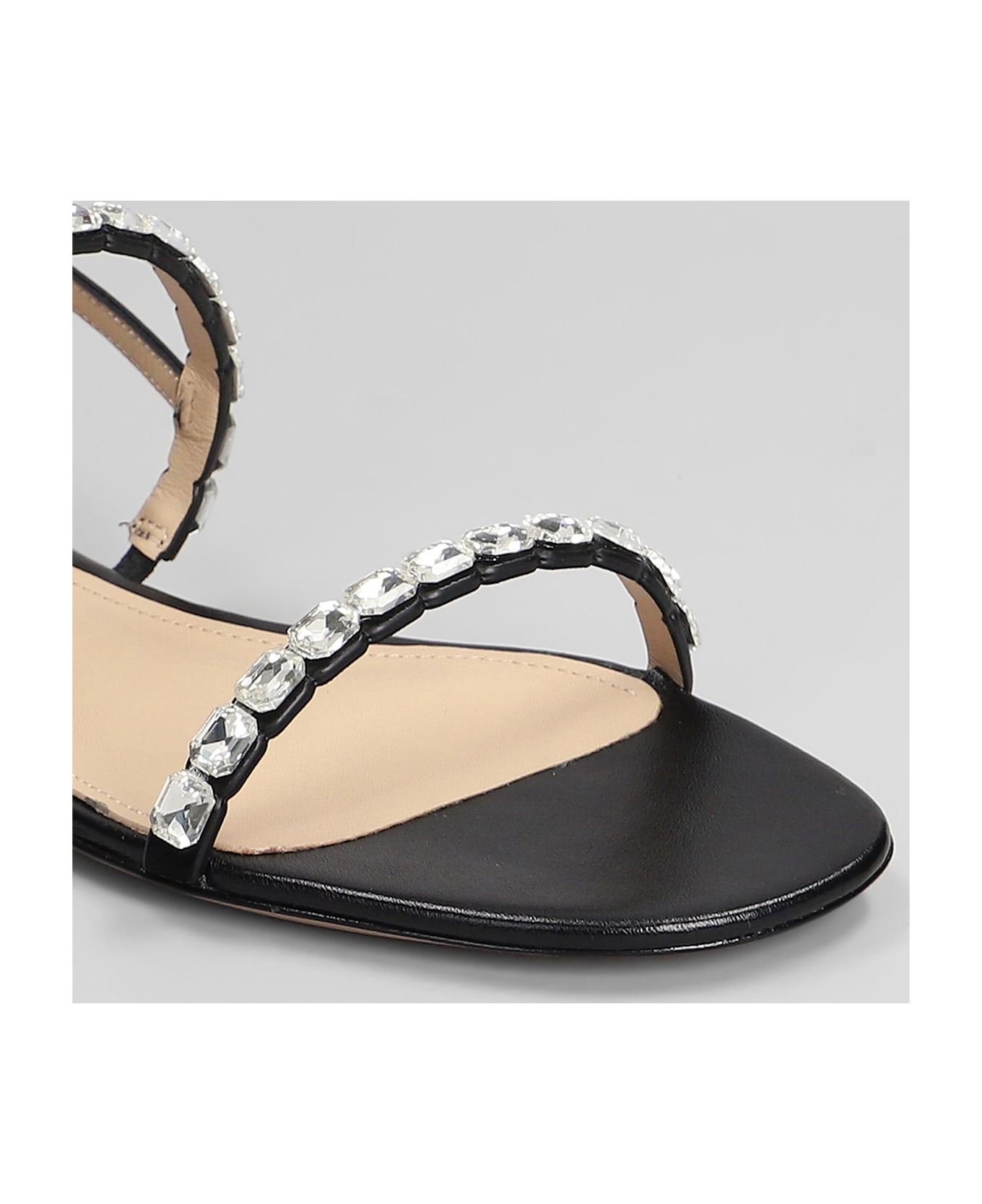 Lola Cruz Flats In Black Leather - black