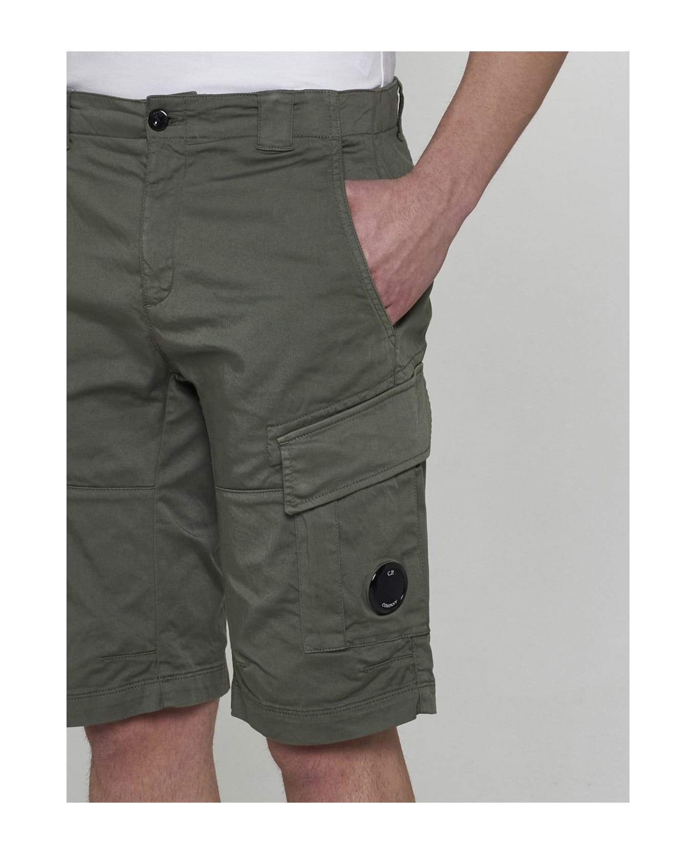 C.P. Company Stretch Cotton Cargo Shorts - Agave Green