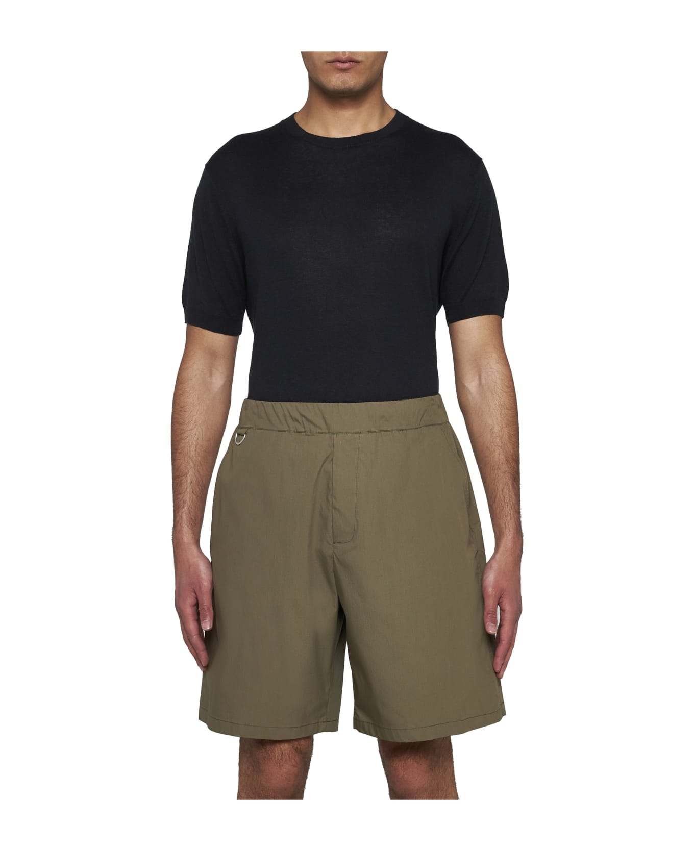 Low Brand Shorts - Sponge green ショートパンツ