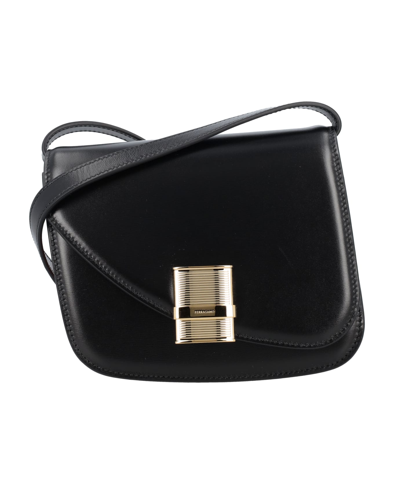 【送料&関税込】Ferragamo Shoulder Bag flame Ferragamo Flame Shoulder Bag | italist