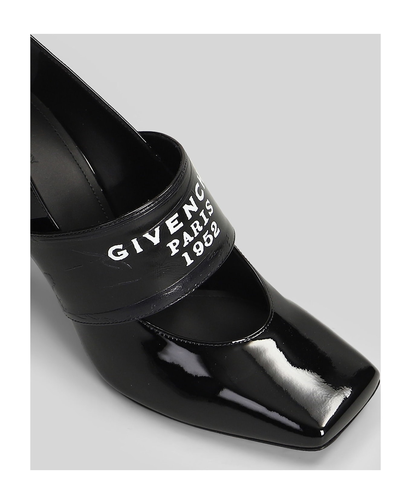 Givenchy Sliced Square Pumps In Black Patent Leather - black