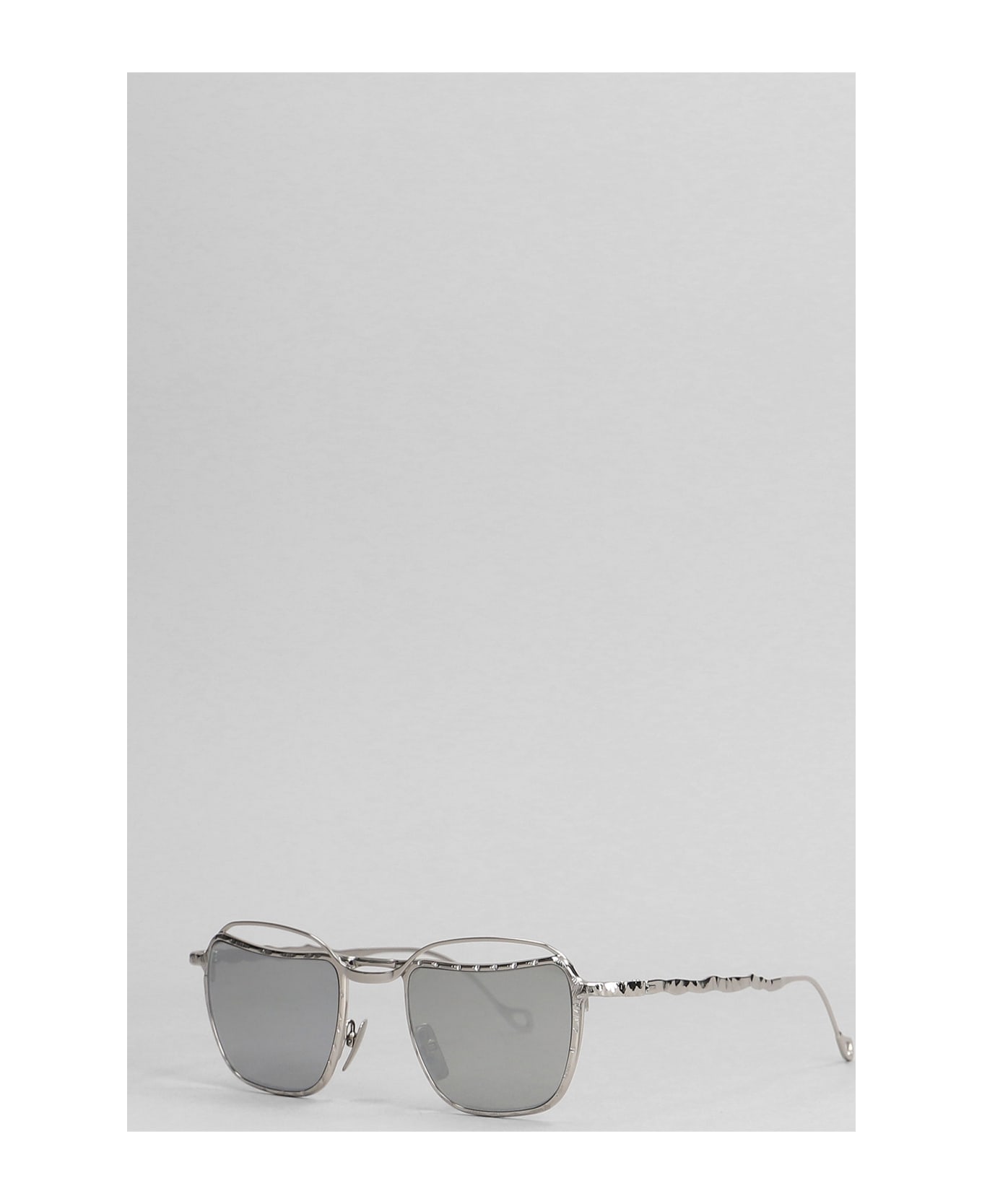 Kuboraum H71 Sunglasses In Silver Metal Alloy - silver
