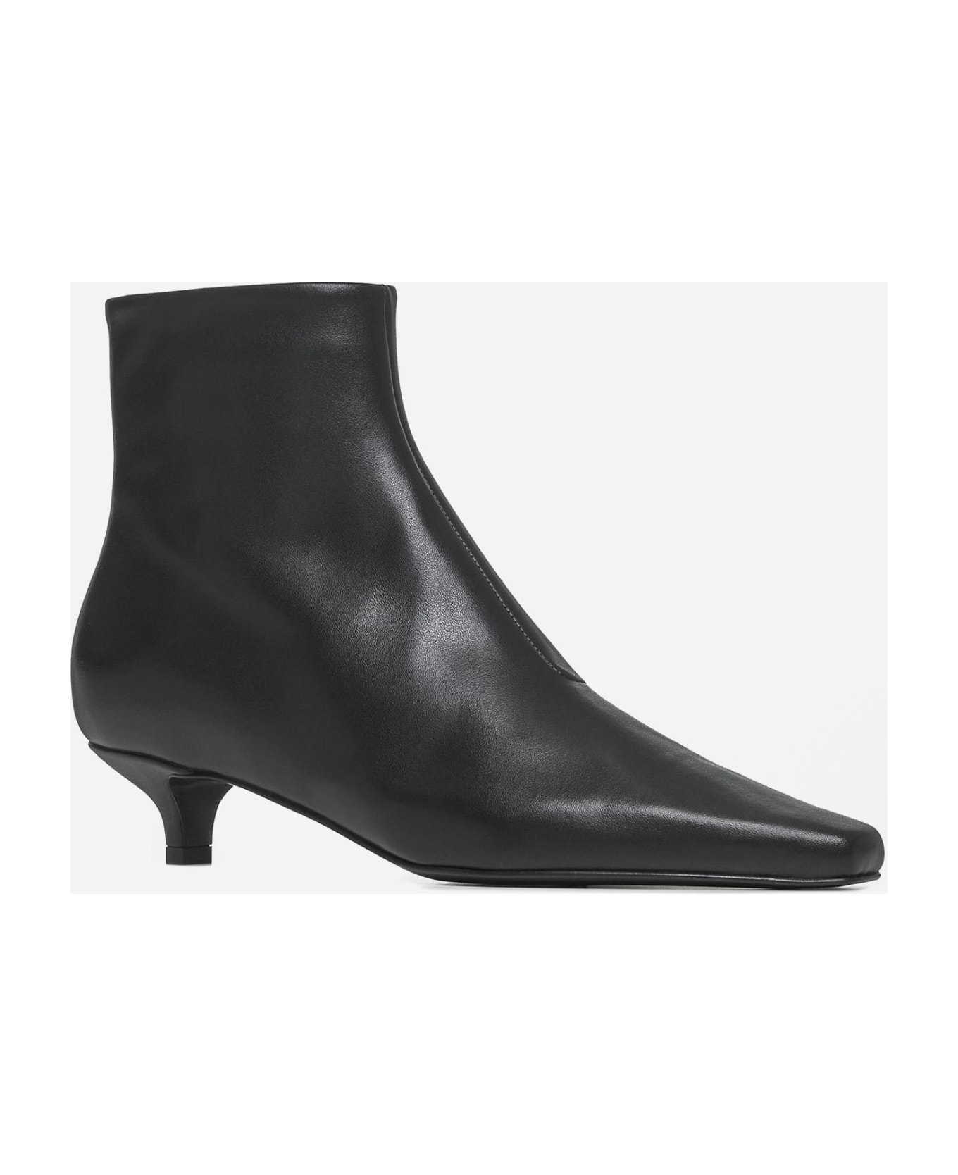 Totême The Slim Leather Ankle Boots - 001 BLACK