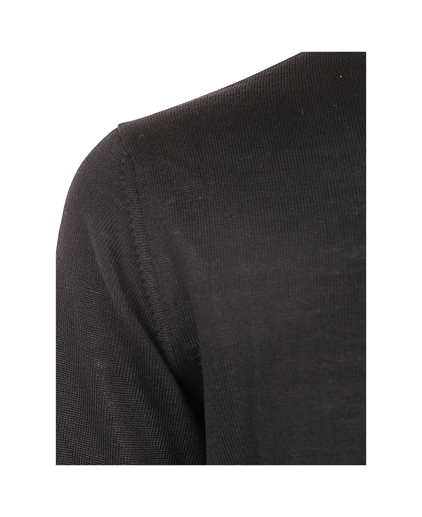 Nuur Round Neck Pullover - Black