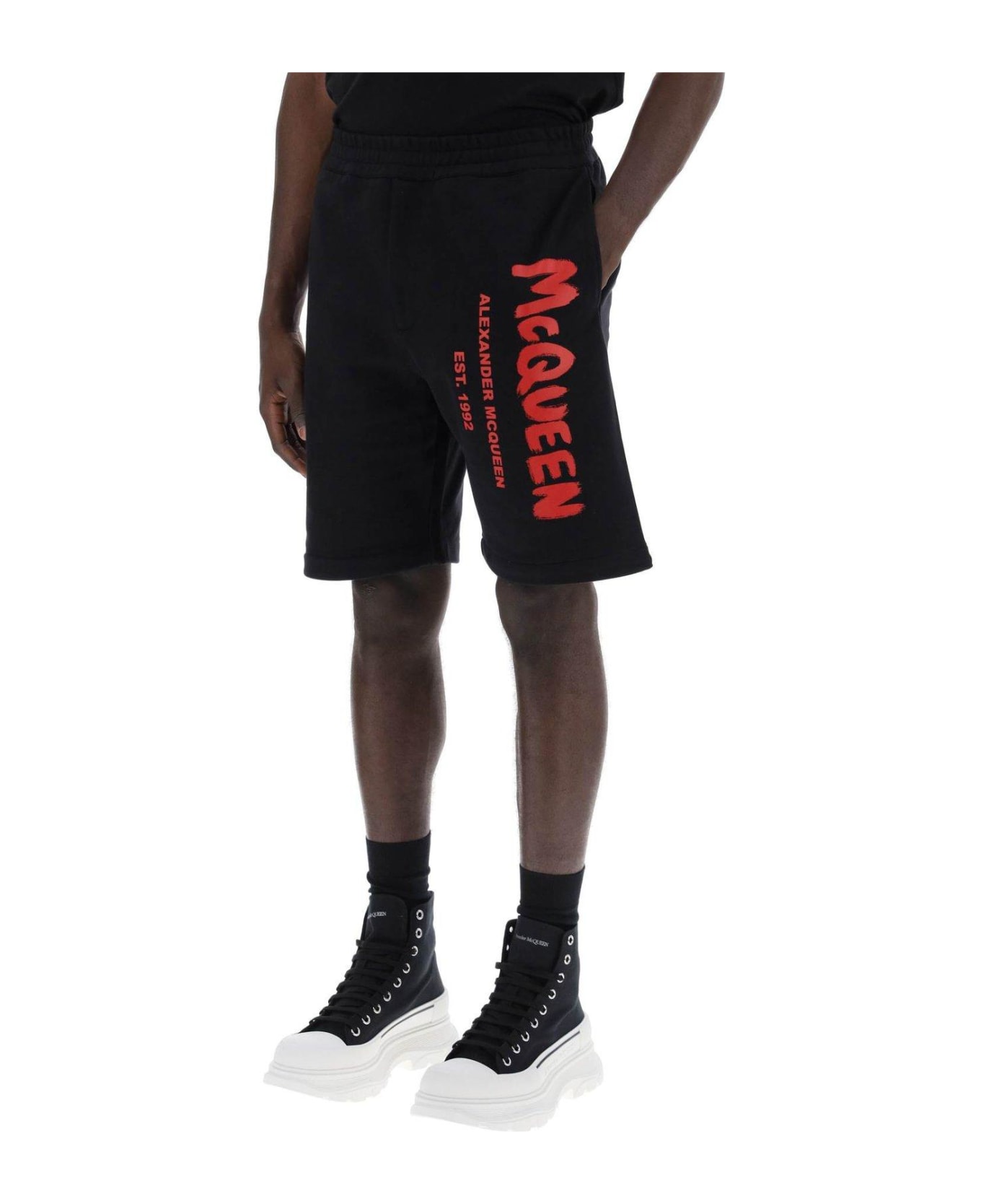 Alexander McQueen Graffiti-logo Printed Sweatshorts - Black ショートパンツ
