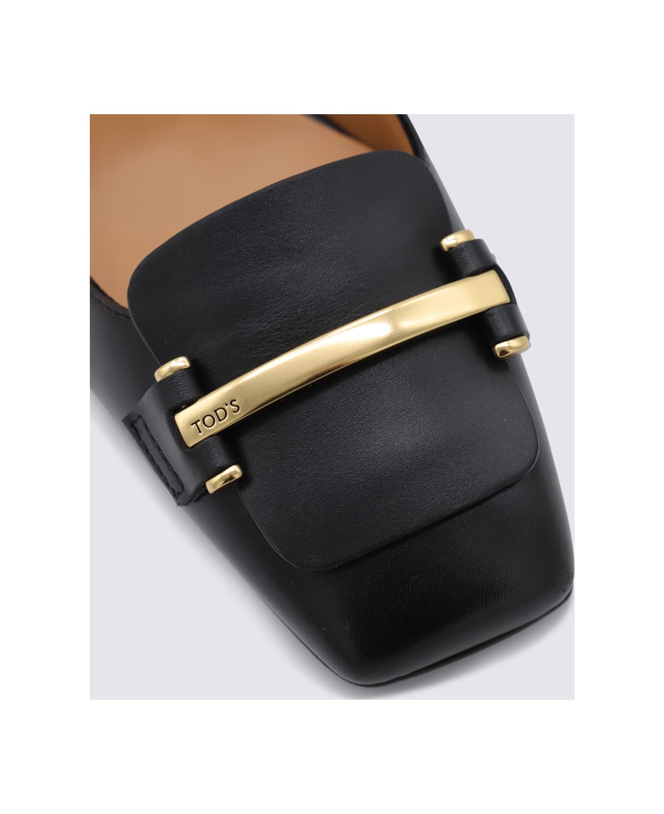 Tod's Black Leather Pumps - Black