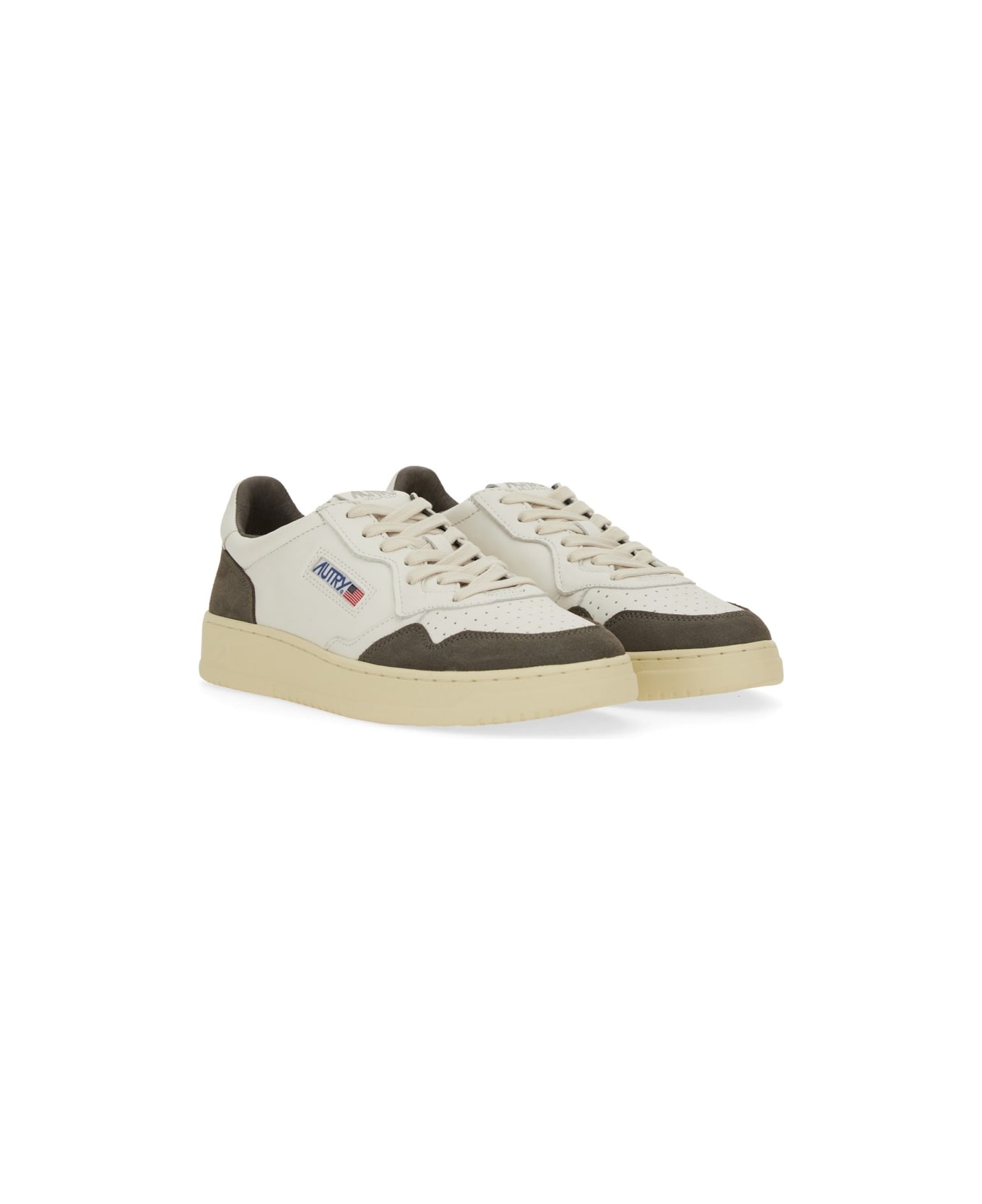 Autry 'medalist' Low Sneaker - White Morel