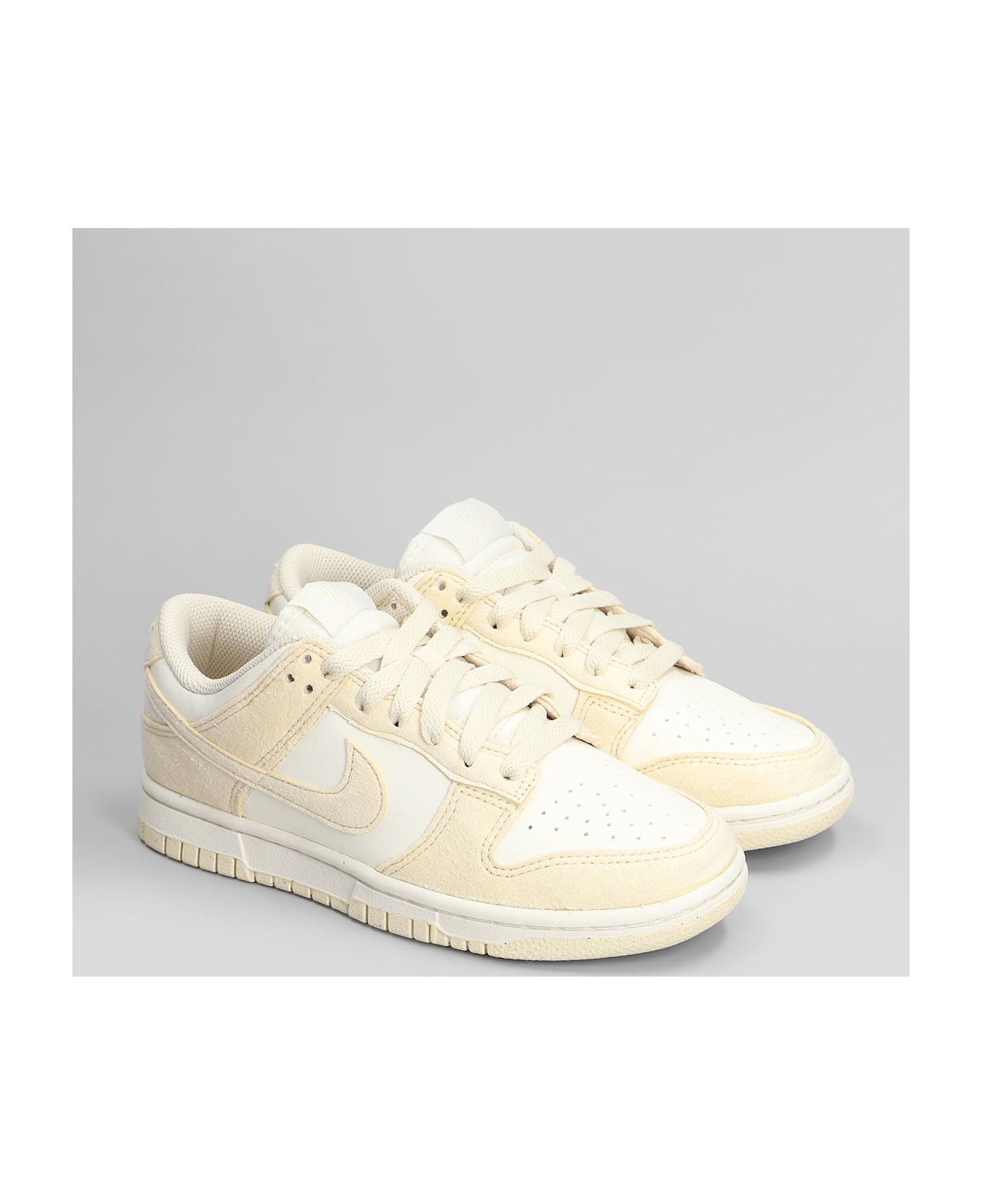 Nike Dunk Low Sneakers In Beige Suede And Leather - beige