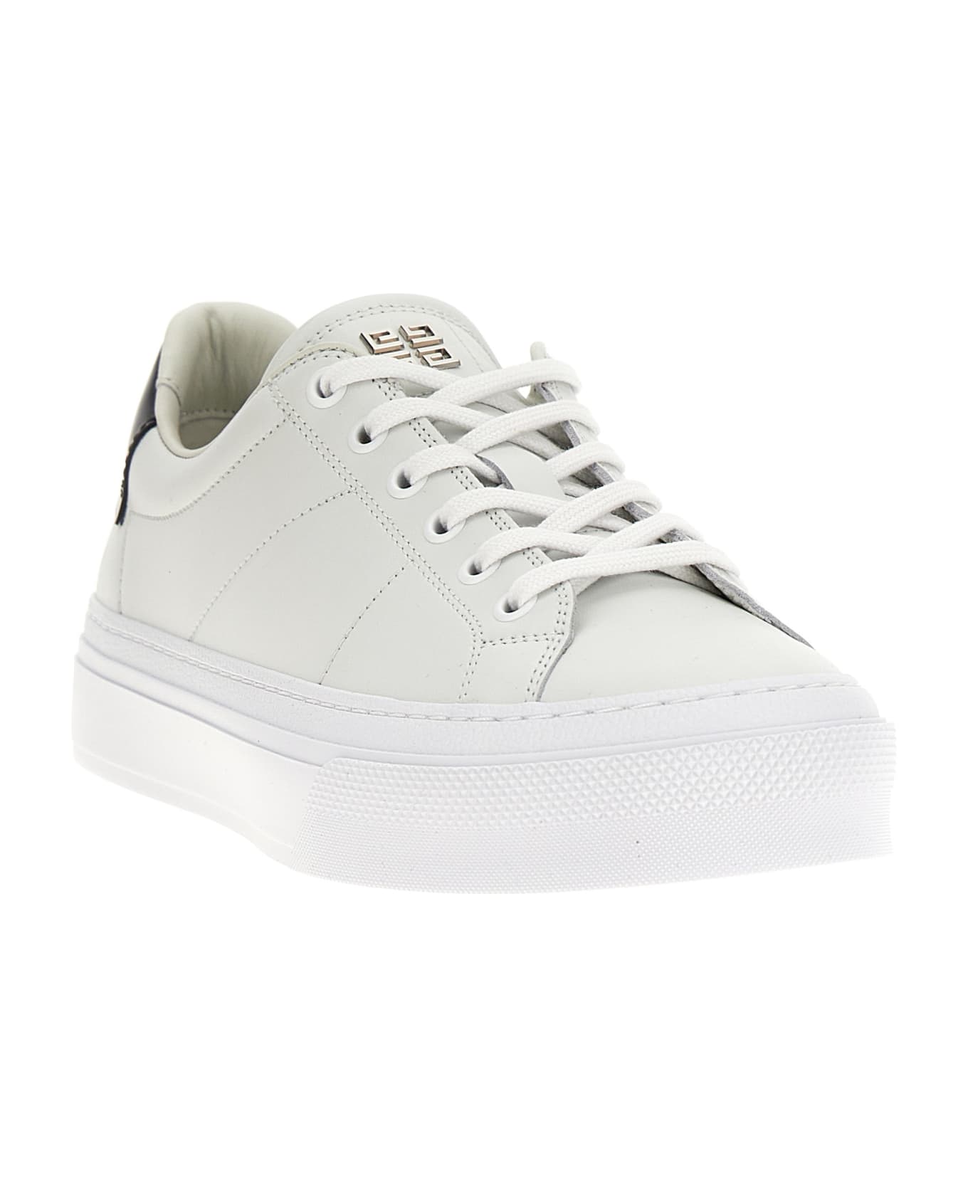 Givenchy 'city Sport' Sneakers - White/Black