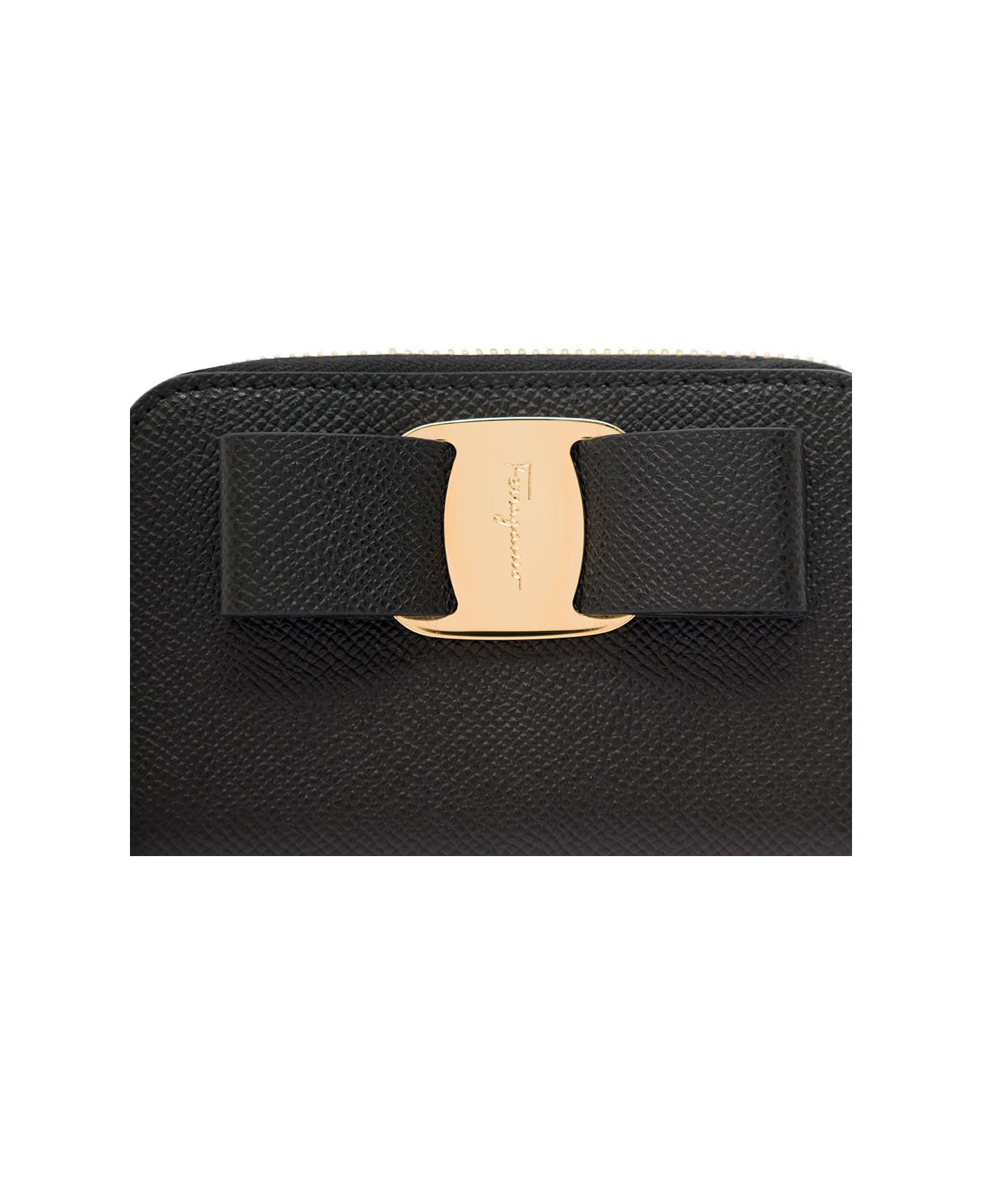 Ferragamo 'vara' Black Card-holder With Bow And Logo Detail In Hammered Leather Woman - Black