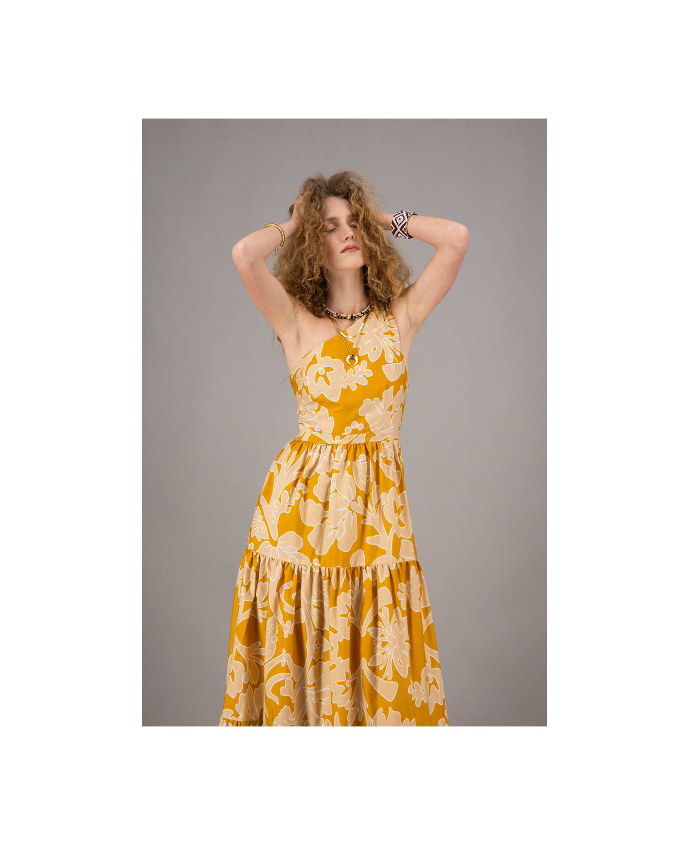 Amotea Leonor Flowered Ochre