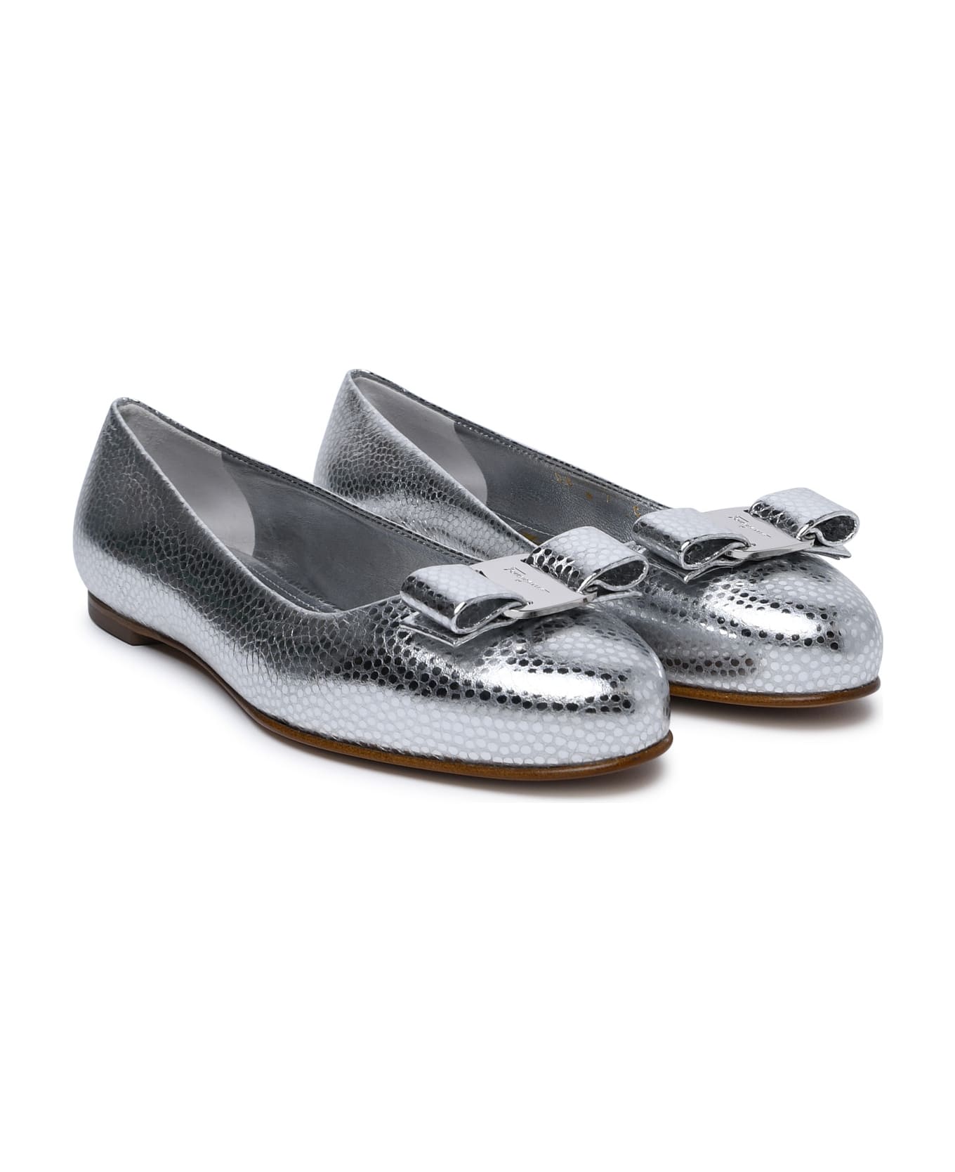 Ferragamo 'varina' Silver Leather Ballet Flats - Silver フラットシューズ