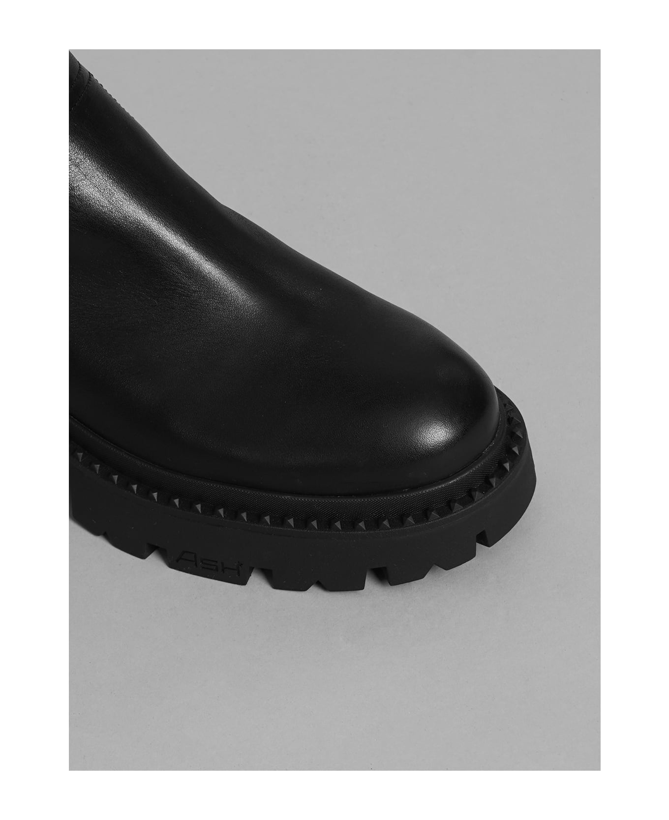 Ash Gill Low Heels Boots In Black Leather - black
