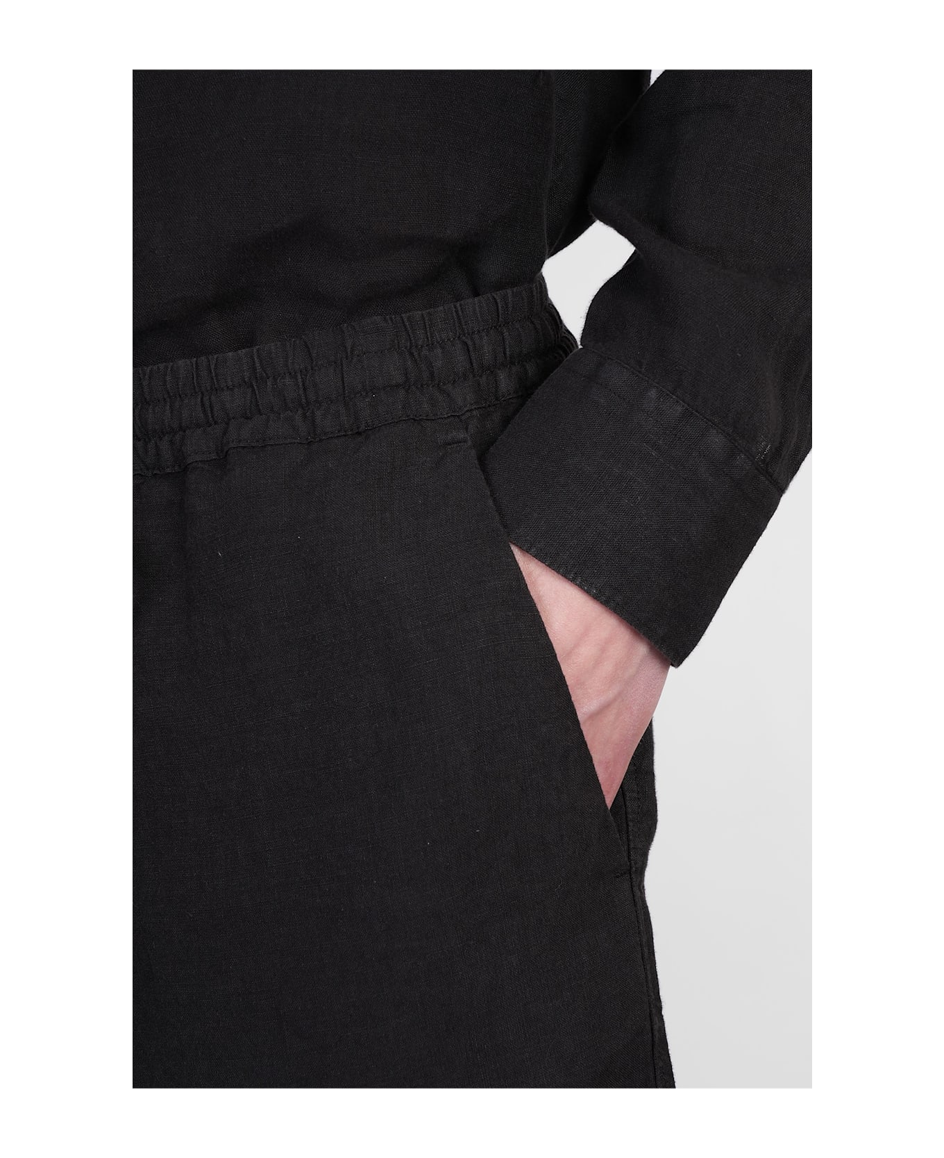 120% Lino Shorts In Black Linen - black