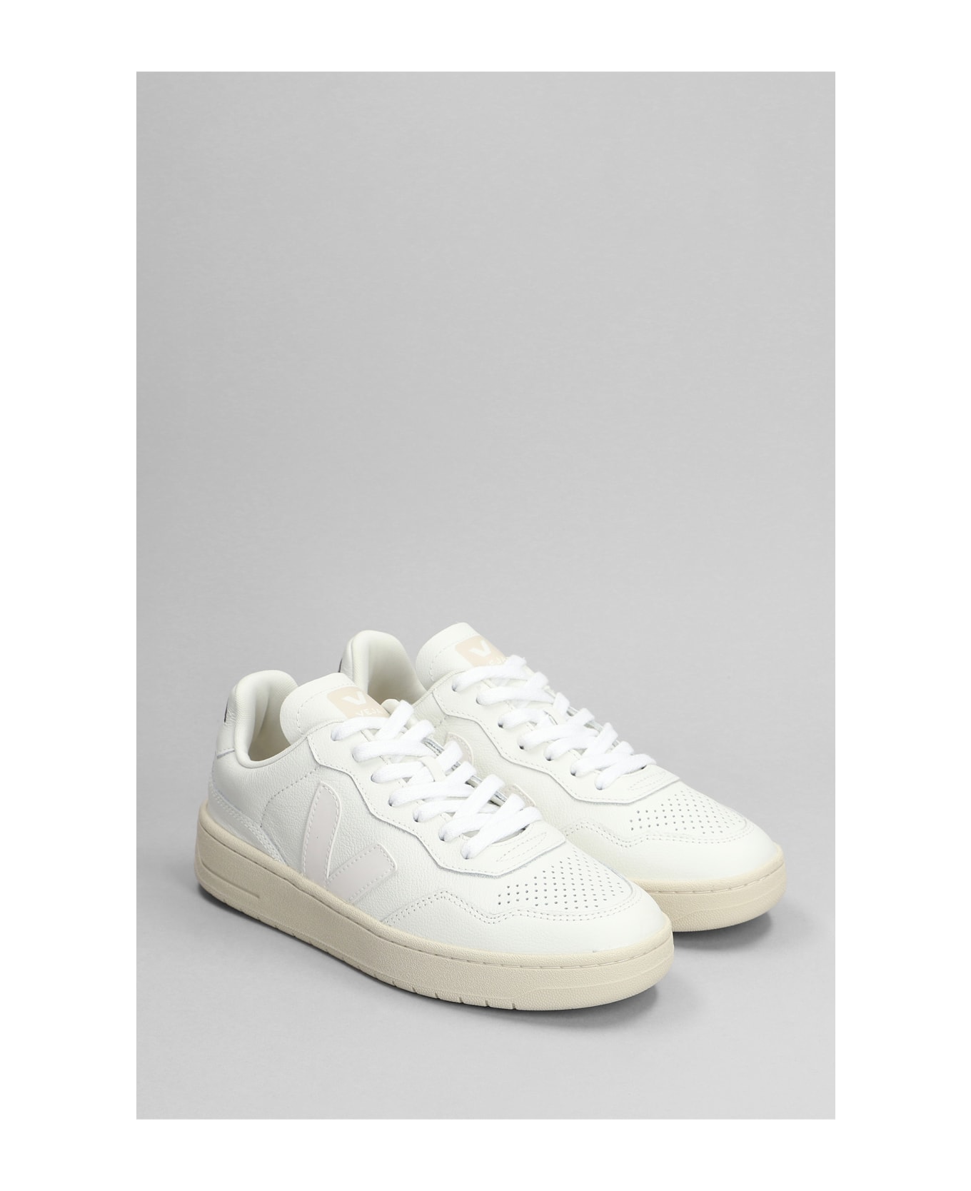 Veja V-90 Sneakers In White Leather - White