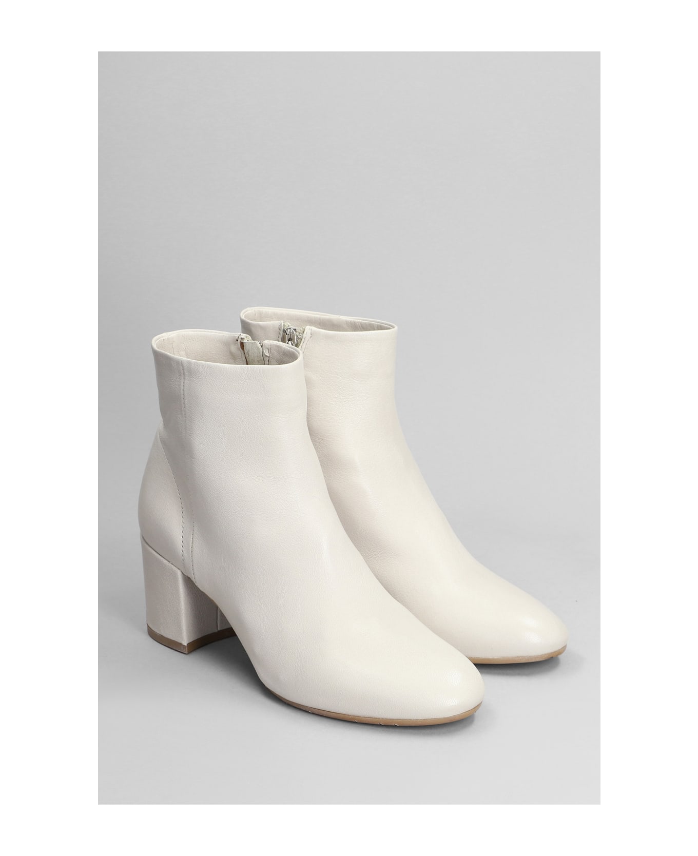 Julie Dee High Heels Ankle Boots In White Leather - white