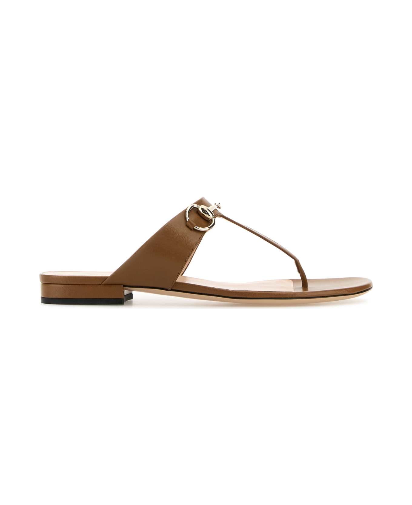 Gucci Camel Leather Thong Slippers - LUMINIOUSWOOD