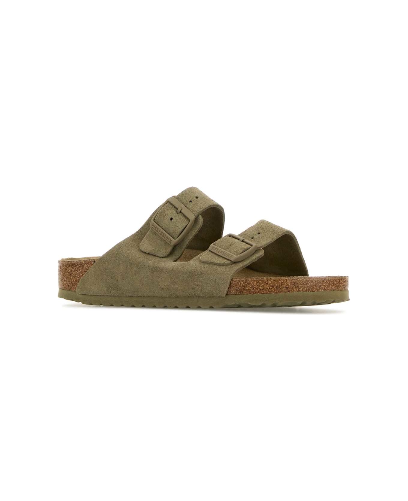 Birkenstock Khaki Suede Arizona Slippers - FADEDKHAKI