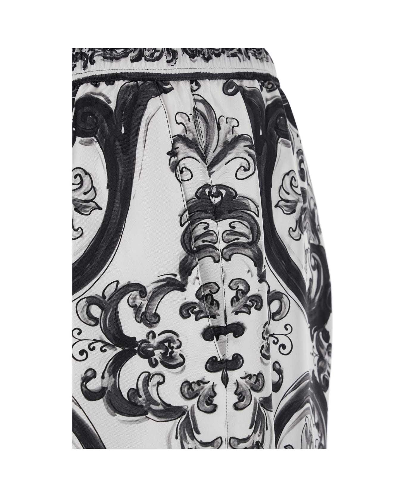Dolce 
Gabbana Bermuda Shorts In Silk With Majolica Print - White/black
