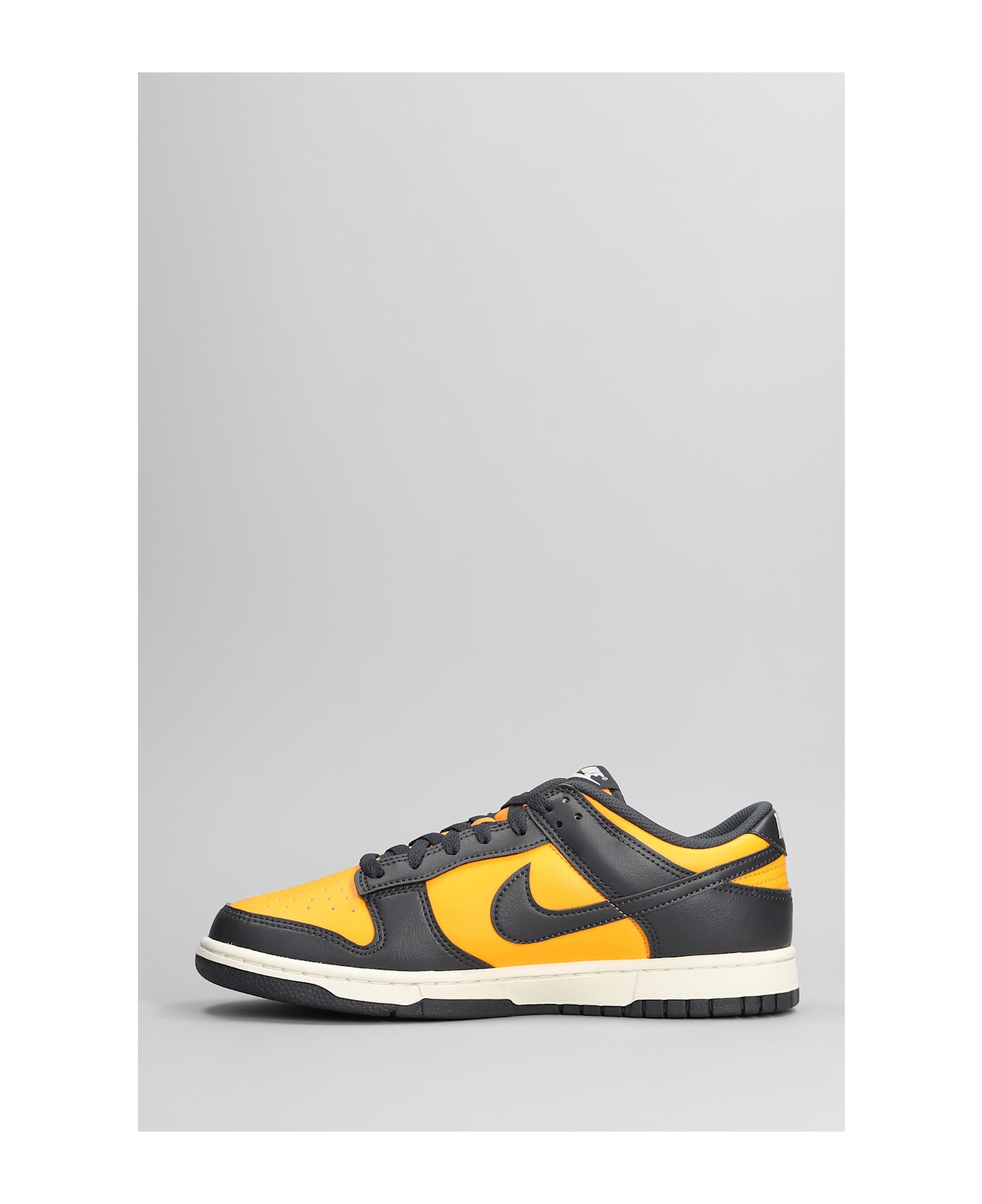 Nike Dunk Low Retro Sneakers In Orange Leather - orange