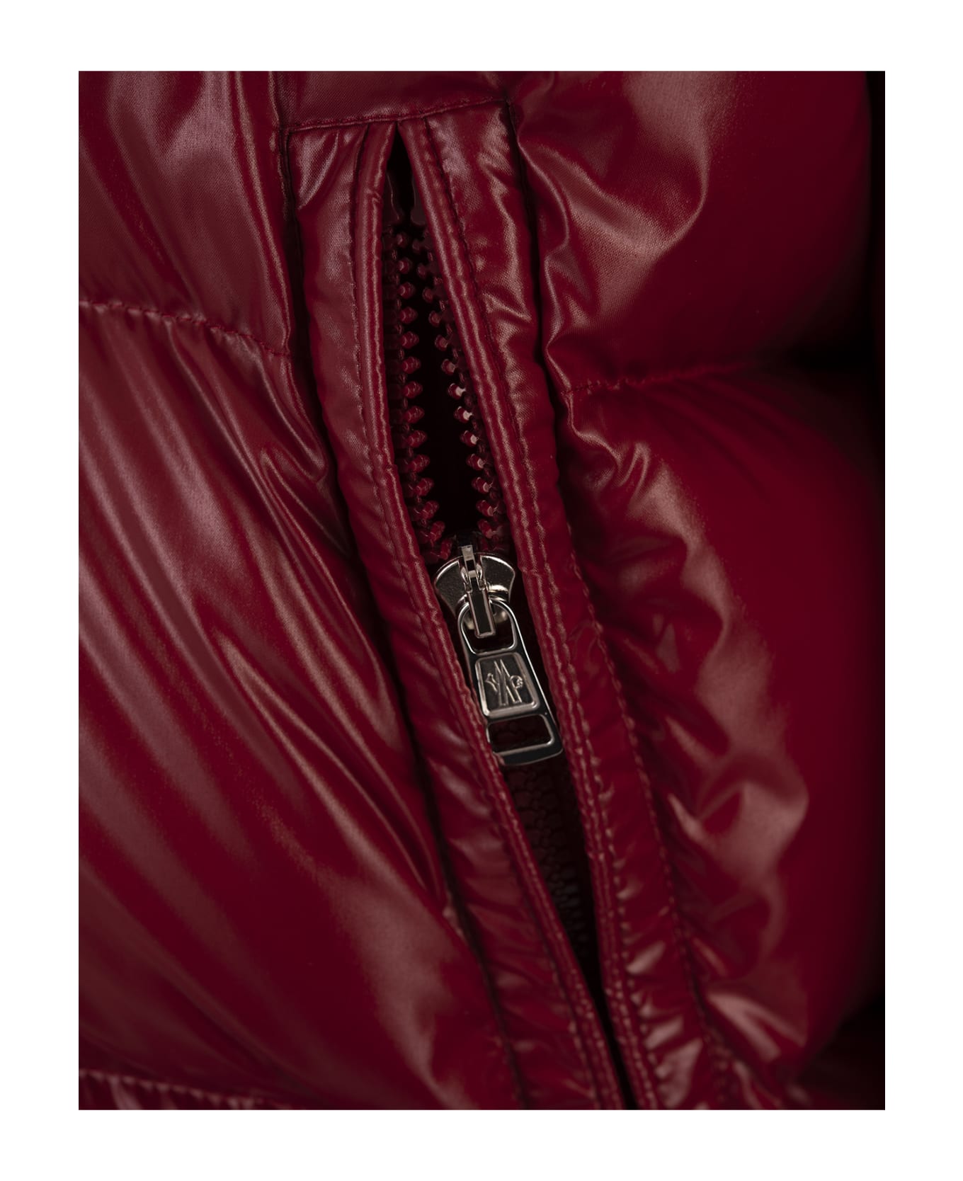 Moncler Dark Red Maljasset Short Down Jacket - Red