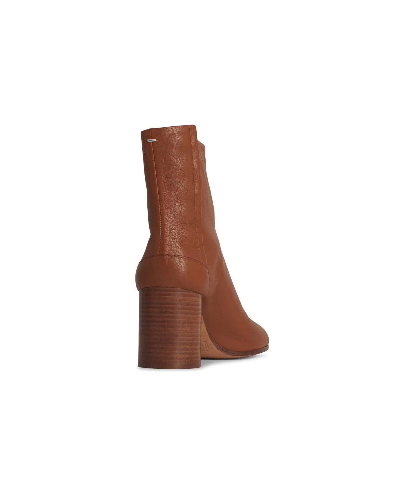 Maison Margiela Cleft Toe Boots - Brown