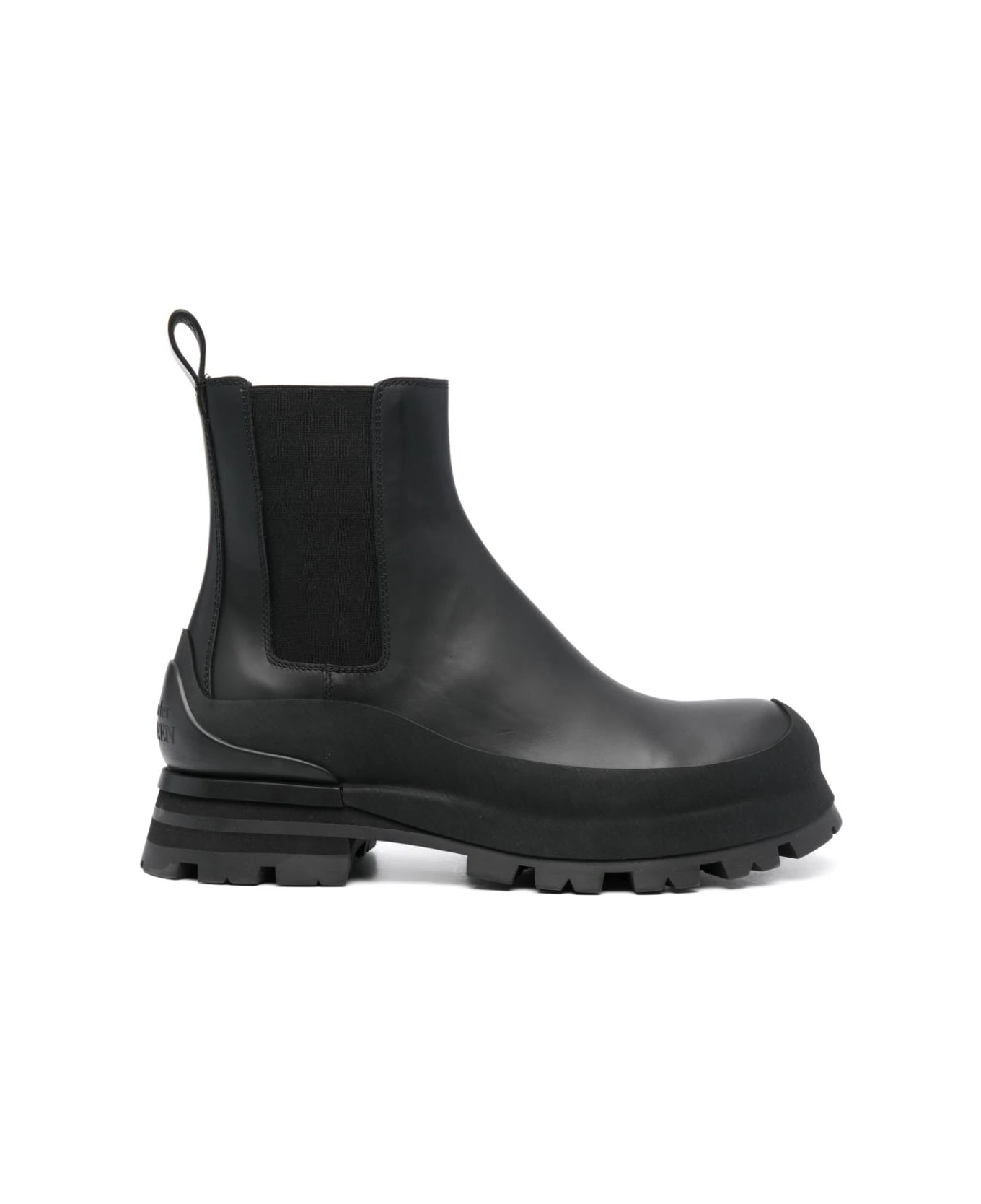 Alexander McQueen Wander Chelsea Boot In Black - Black