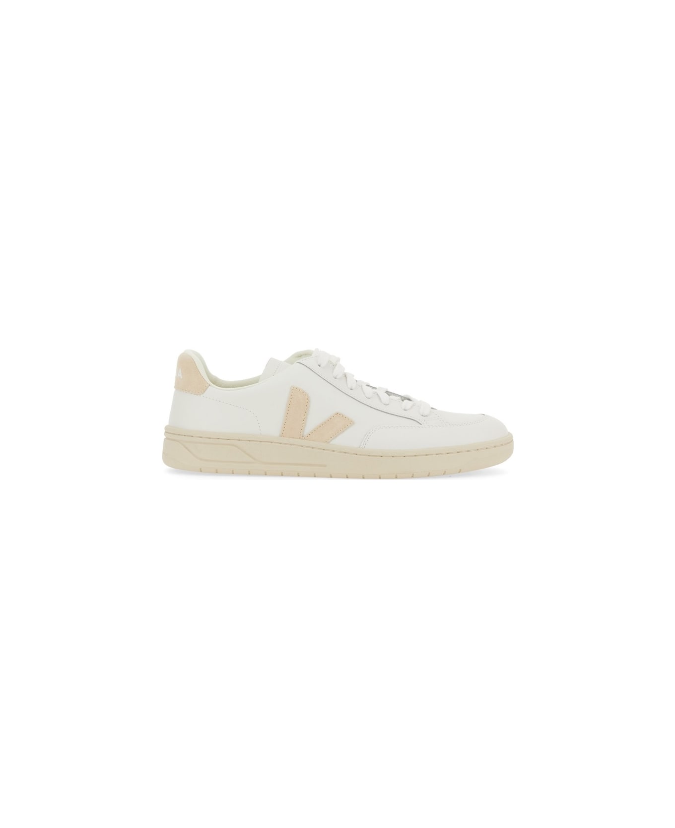 Veja Sneaker V-12 - WHITE